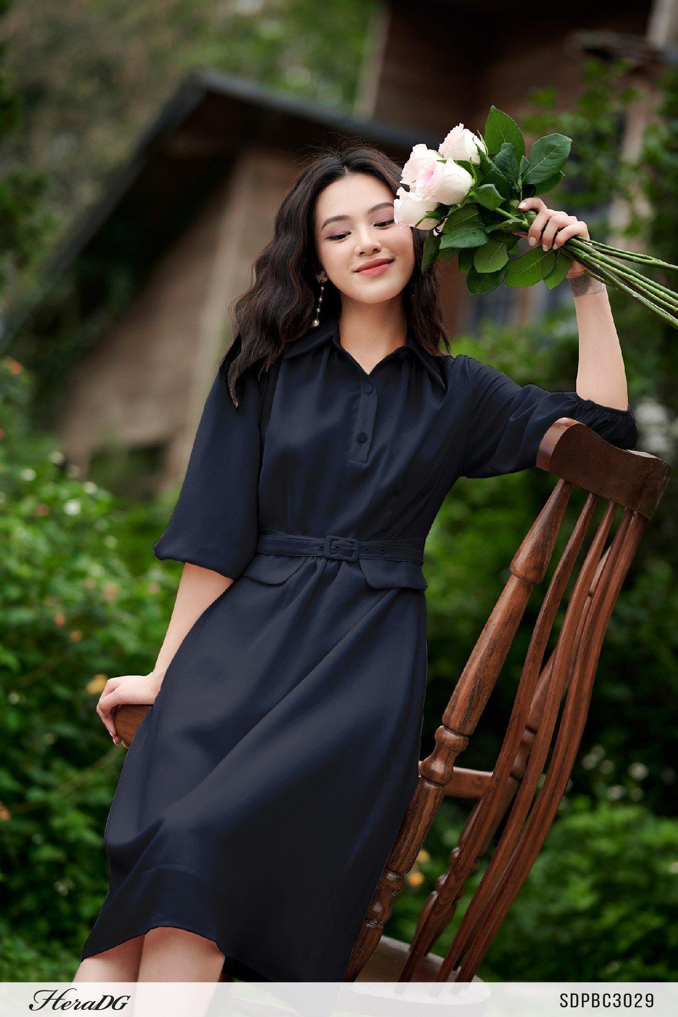 Đầm xoè cổ đức