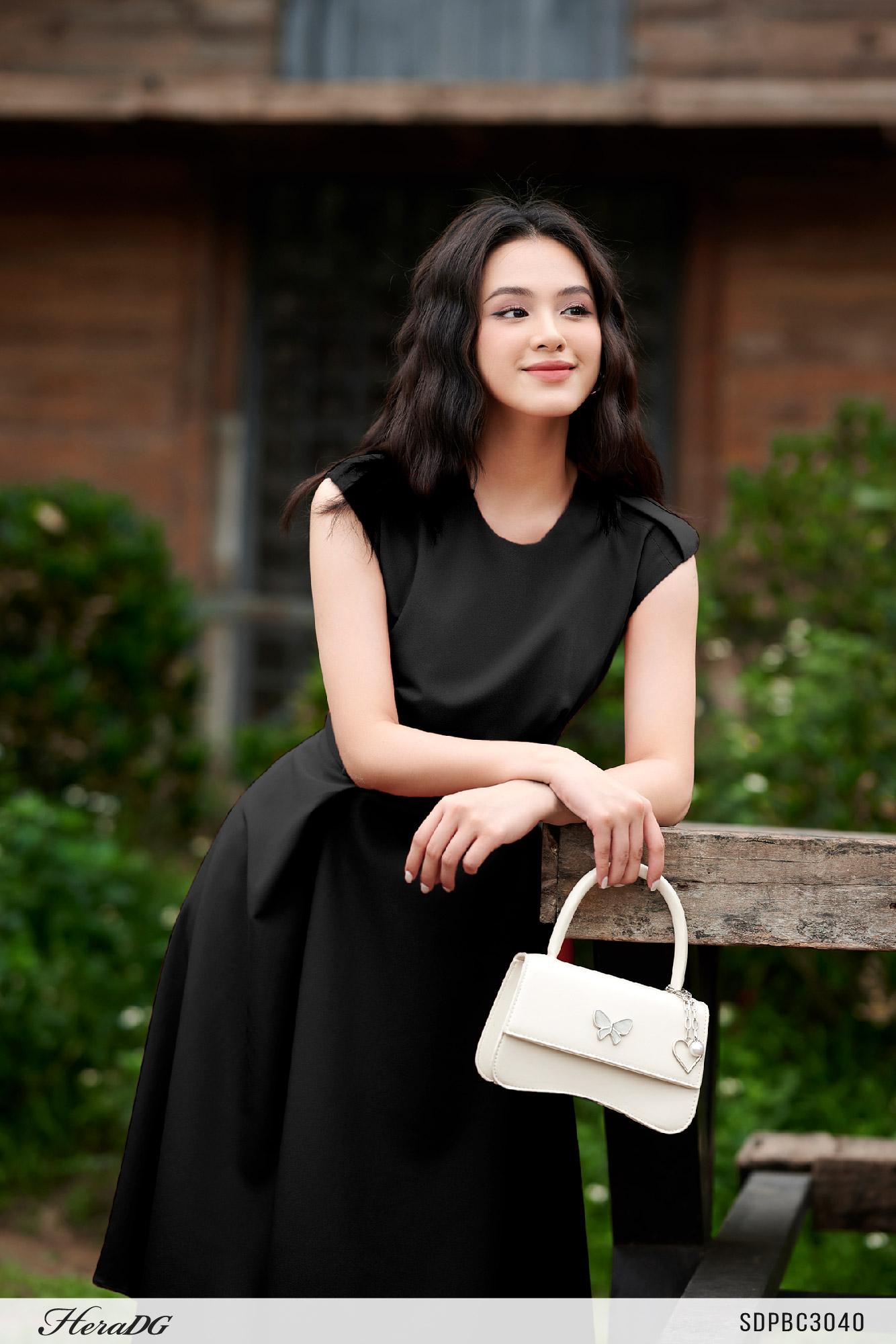 Đầm xoè vai chờm