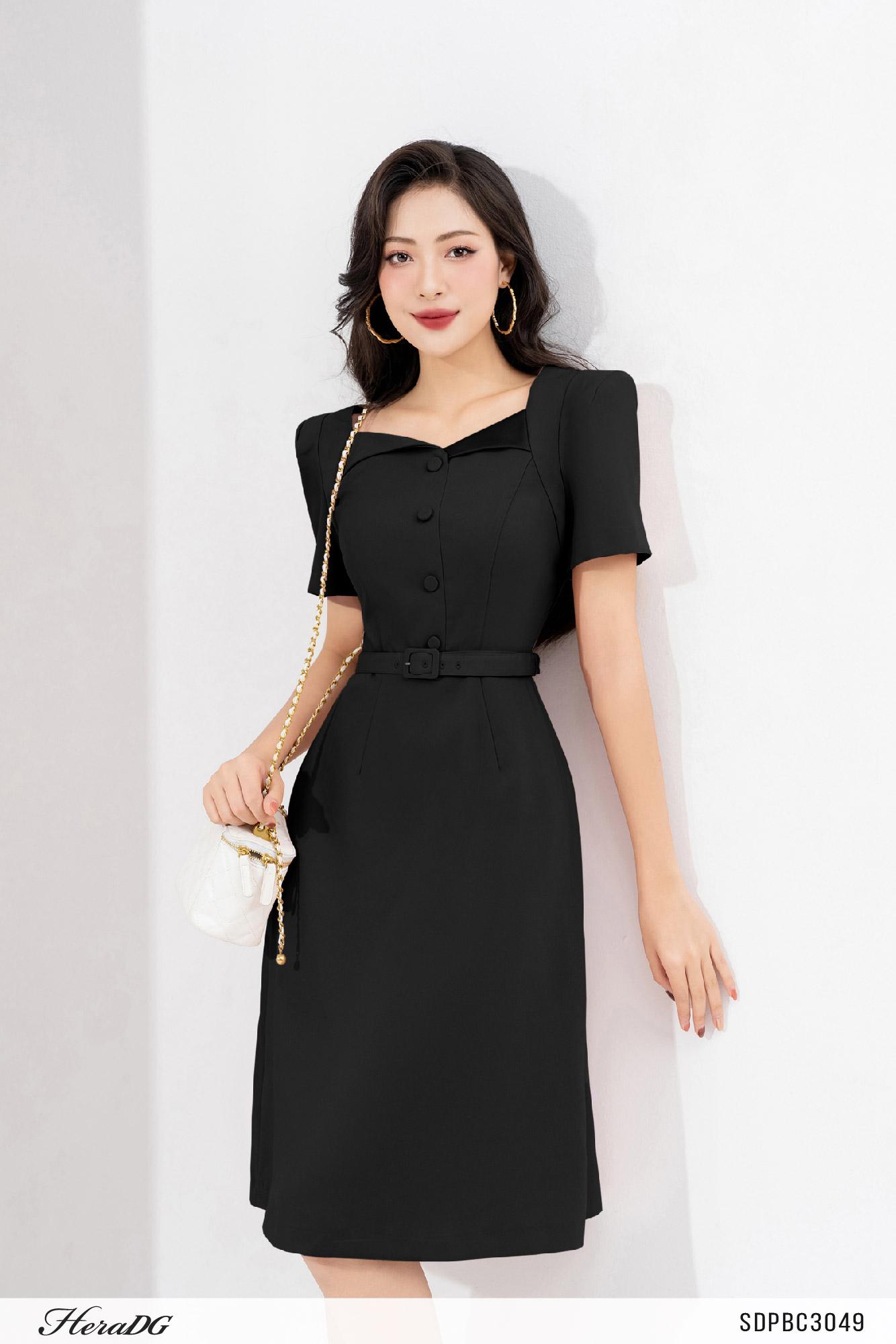 Đầm A cổ vuông kèm đai