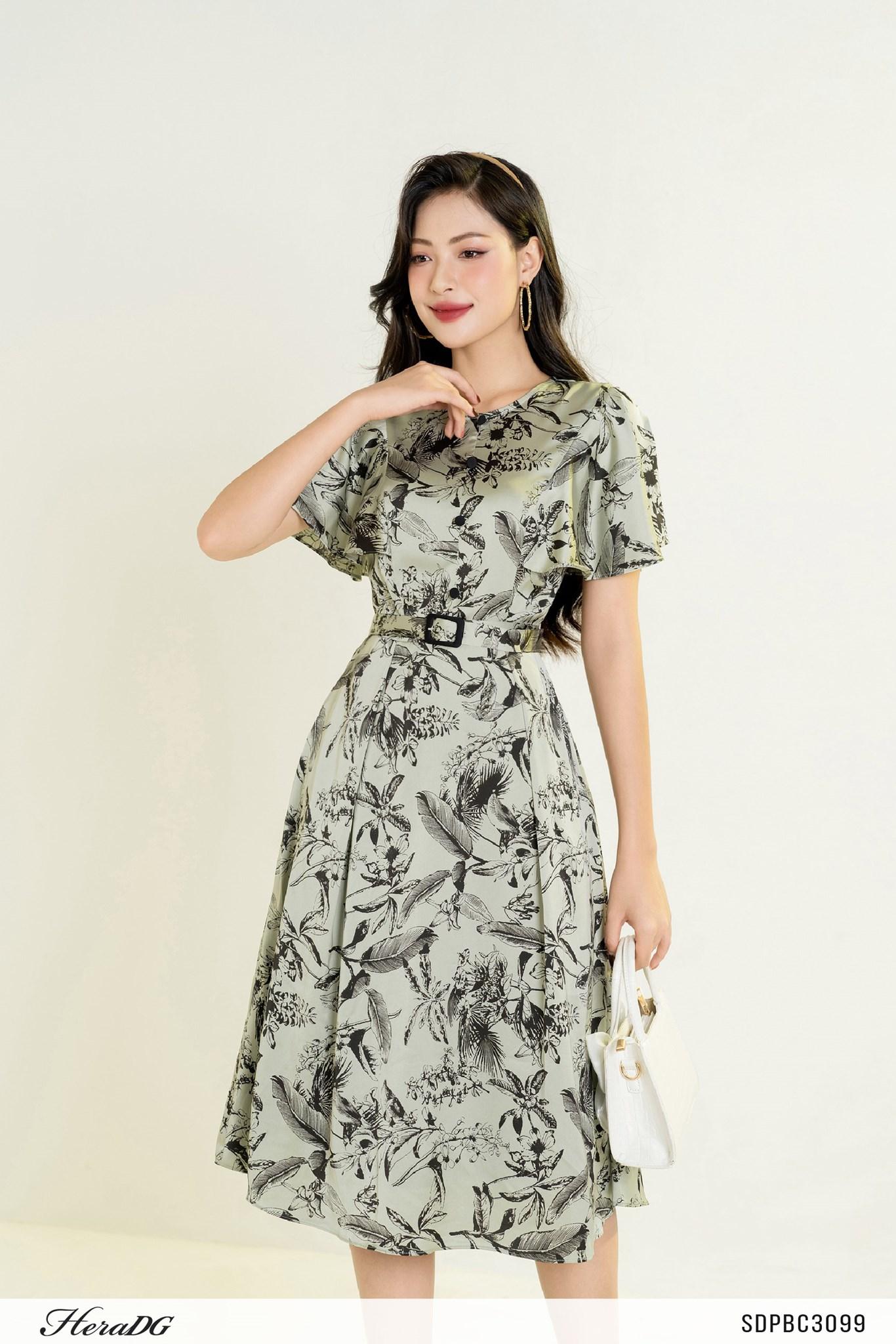 Đầm xoè cổ tròn