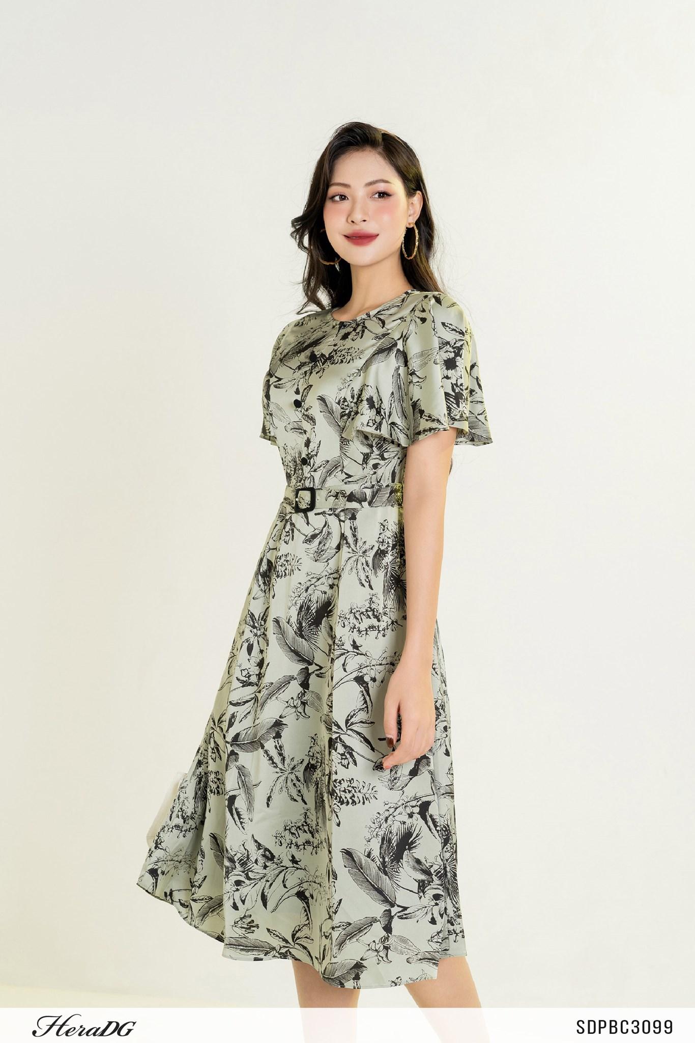 Đầm xoè cổ tròn