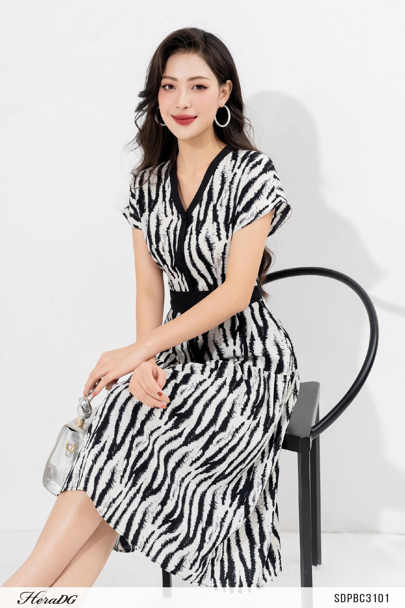 Đầm xoè tay liền