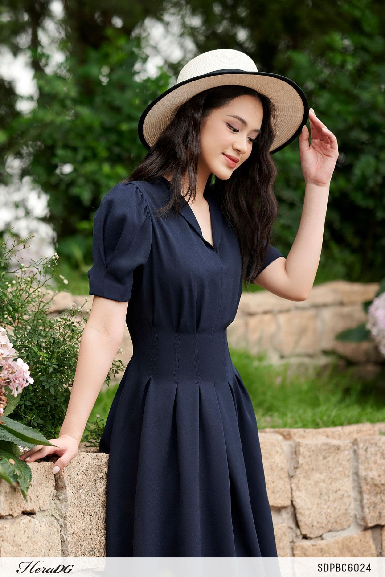 Đầm xoè chiết ly eo