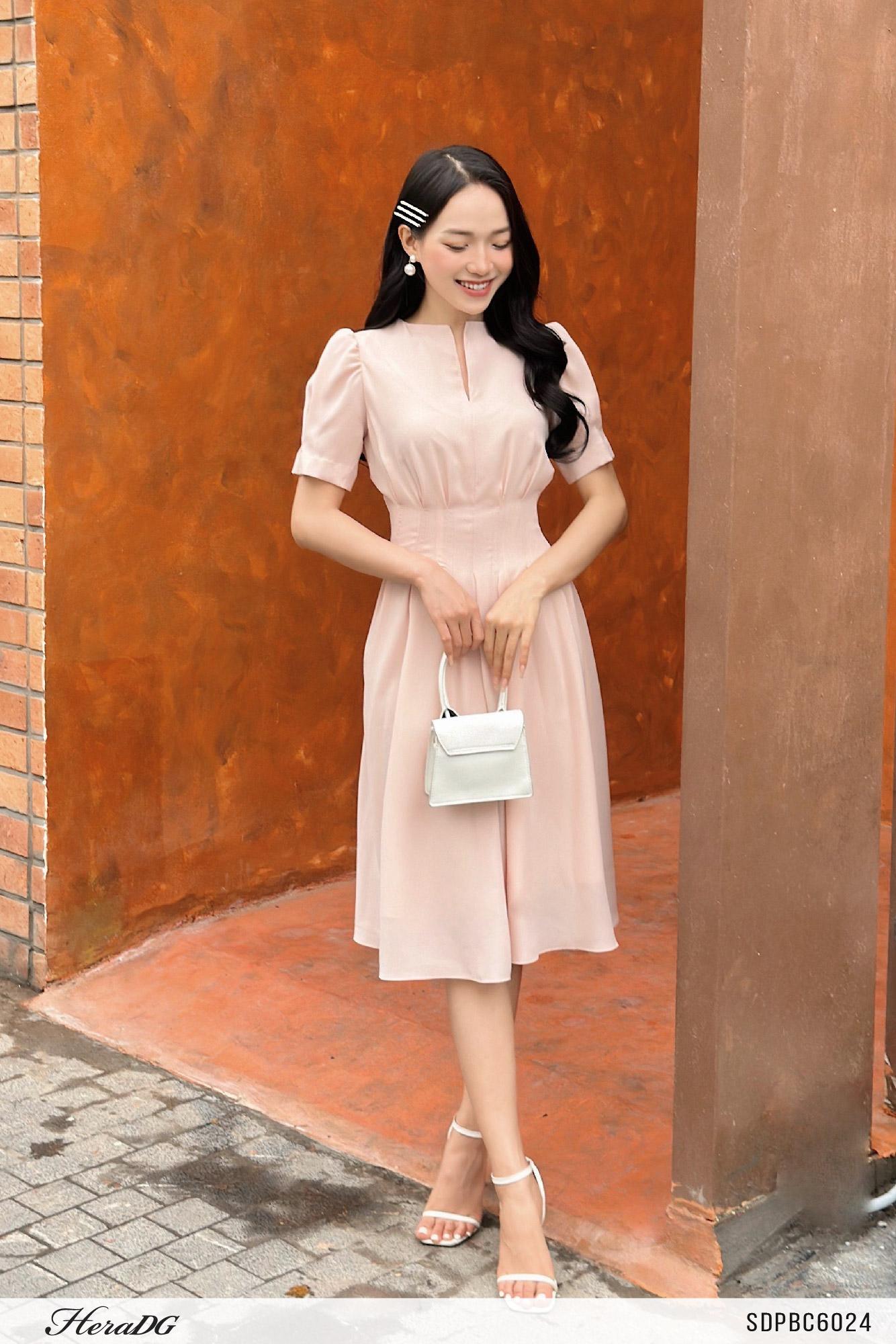 Đầm xoè chiết ly eo