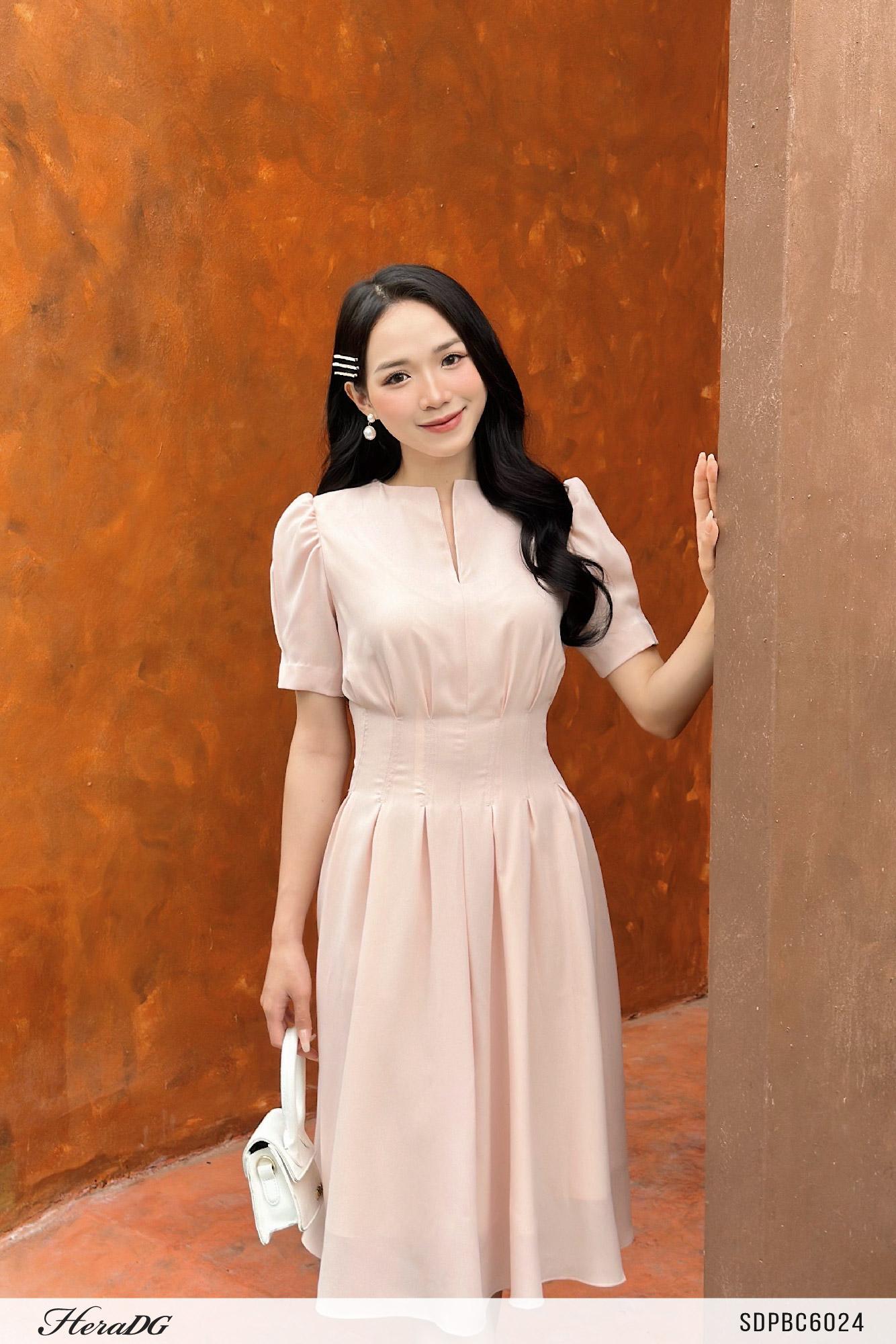Đầm xoè chiết ly eo