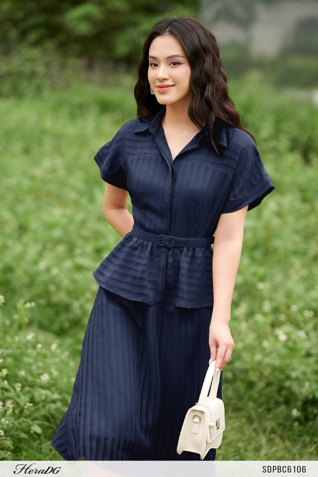 Đầm xoè cổ đức