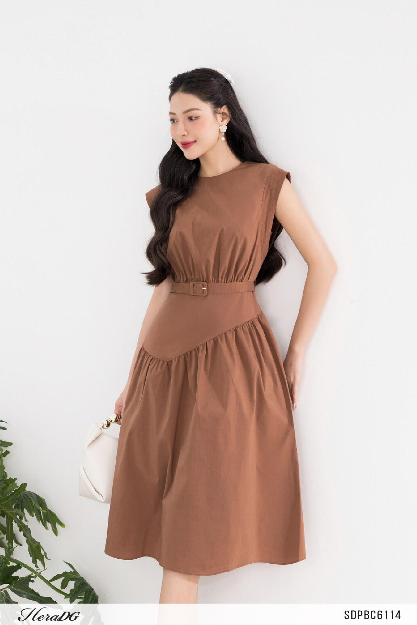 Đầm xoè cổ tròn