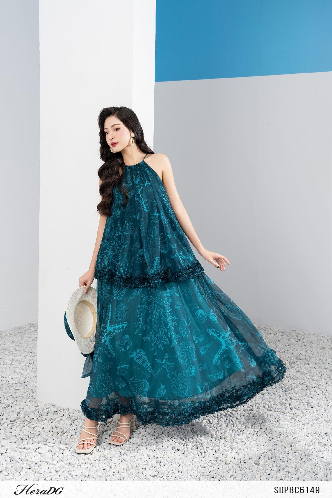 Đầm maxi cổ yếm
