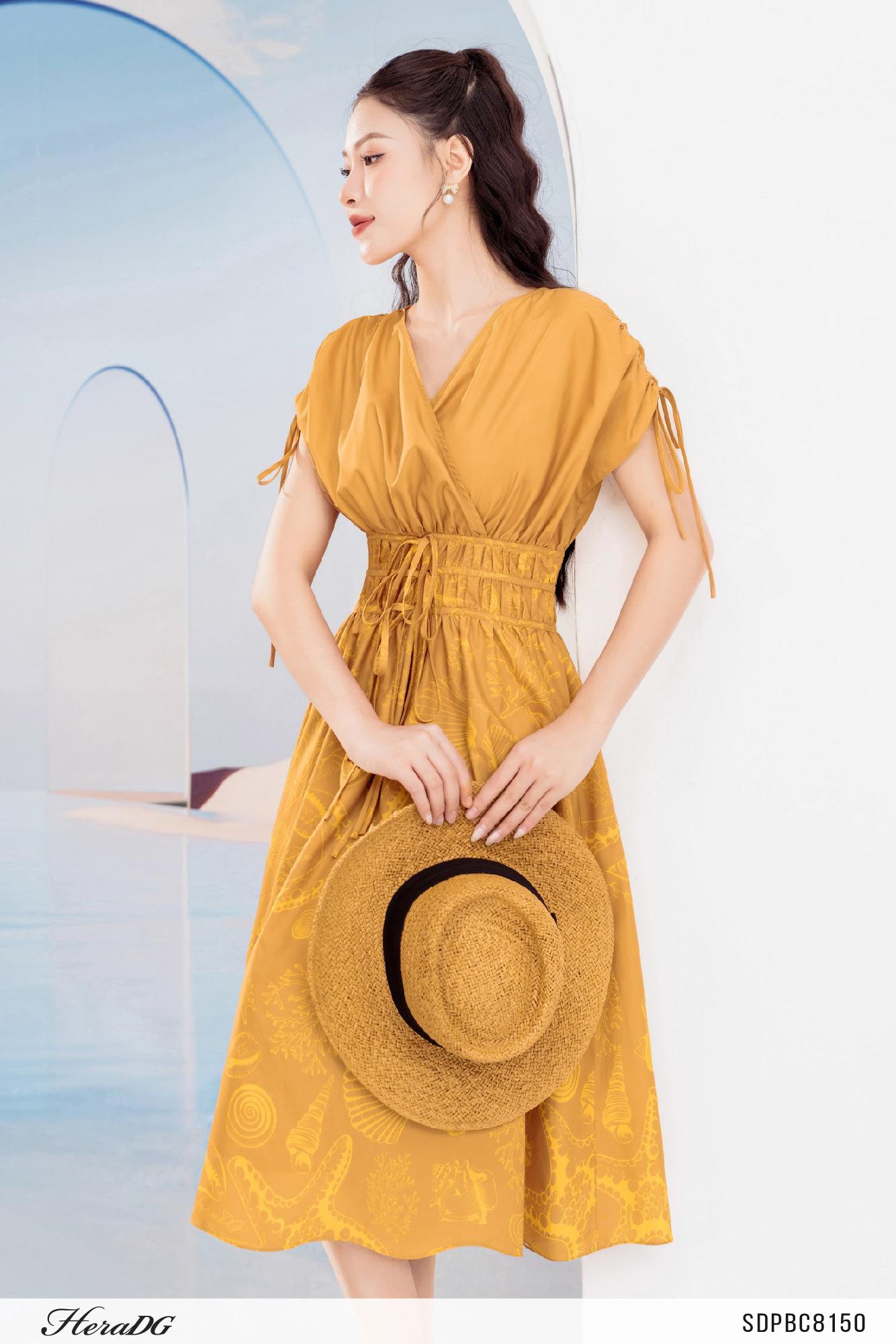 Đầm xoè vai chờm