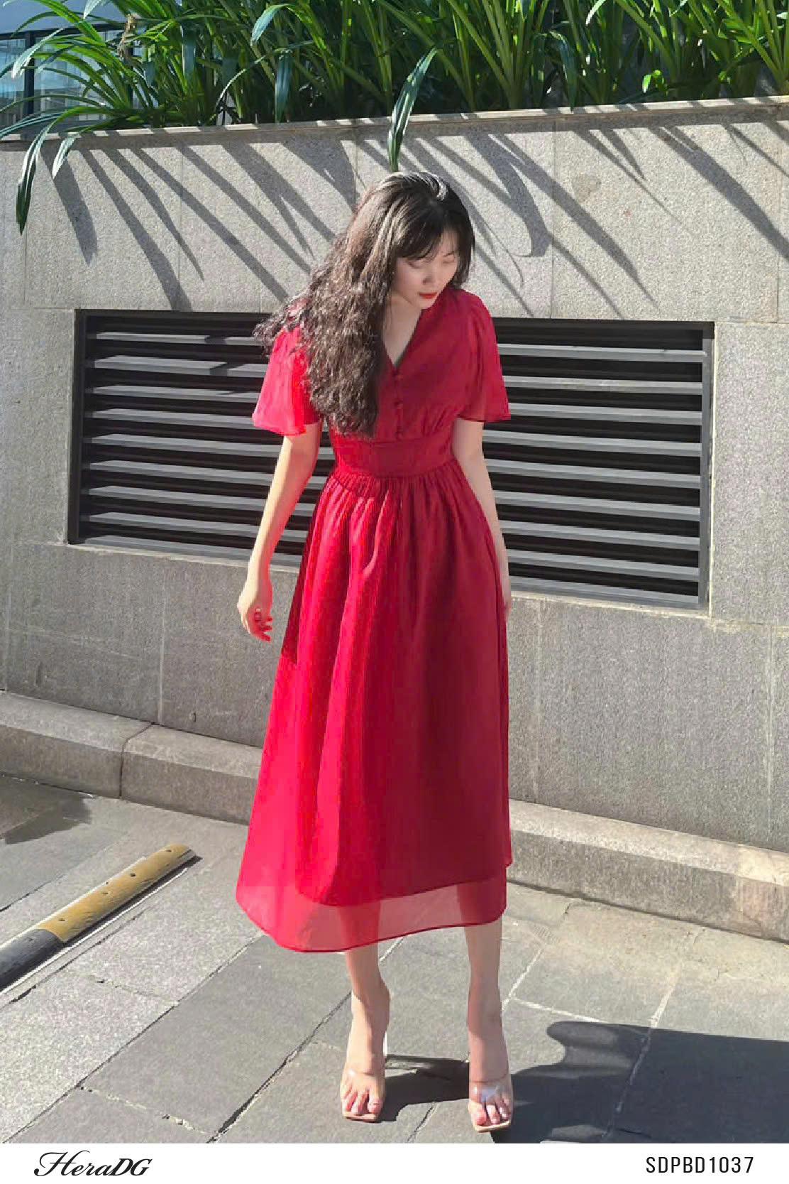 Đầm tơ xoè tay xẻ