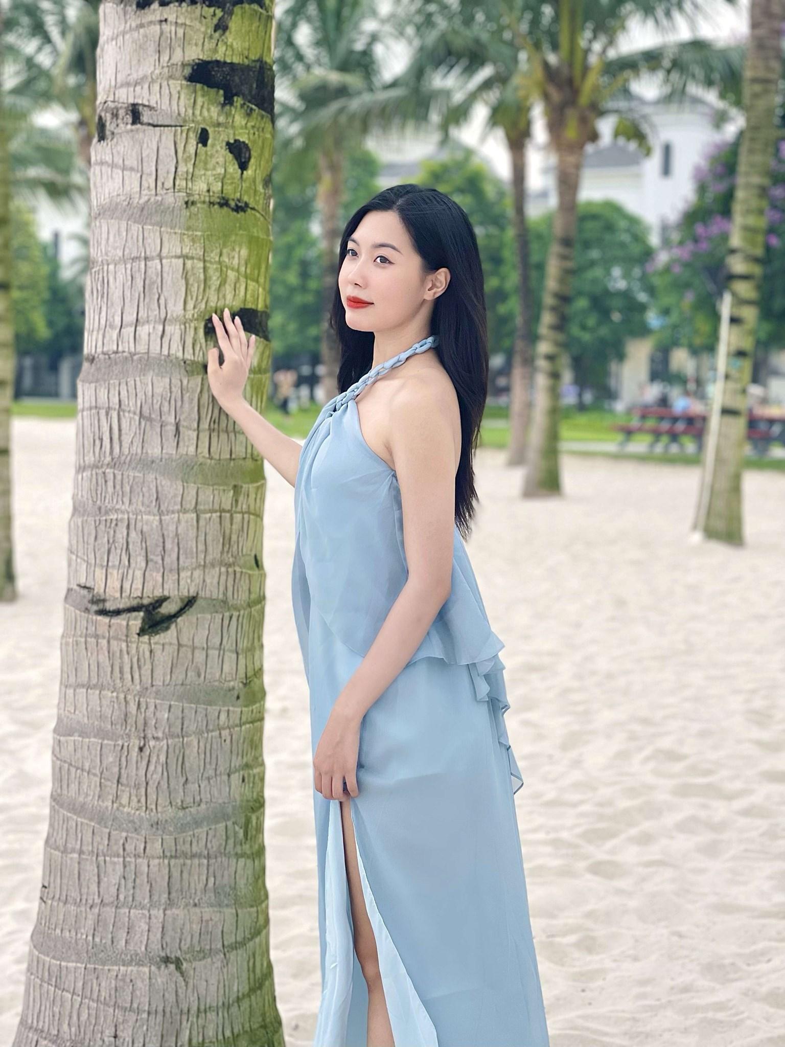 Đầm suông tơ dây xích