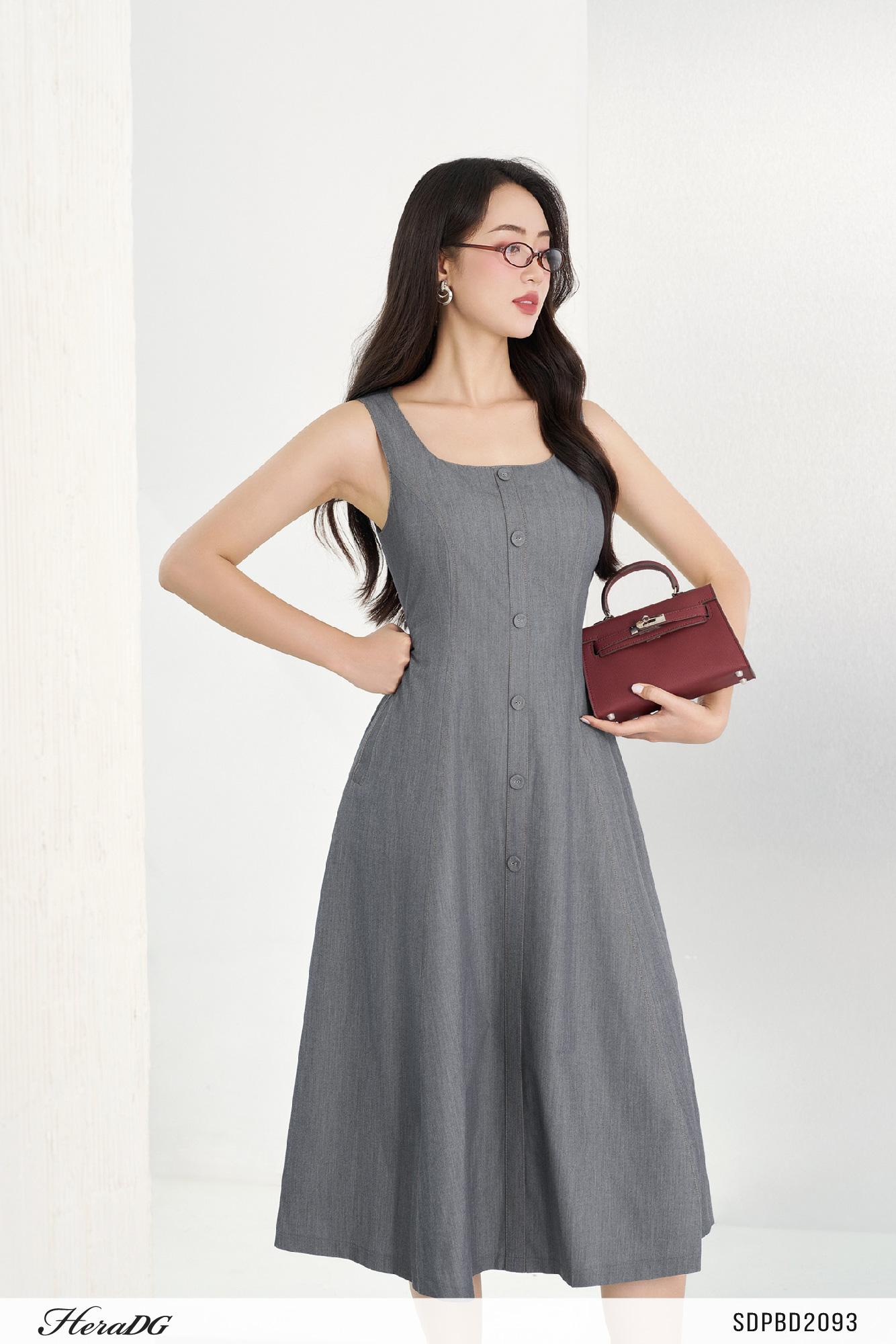 Đầm xoè sát nách