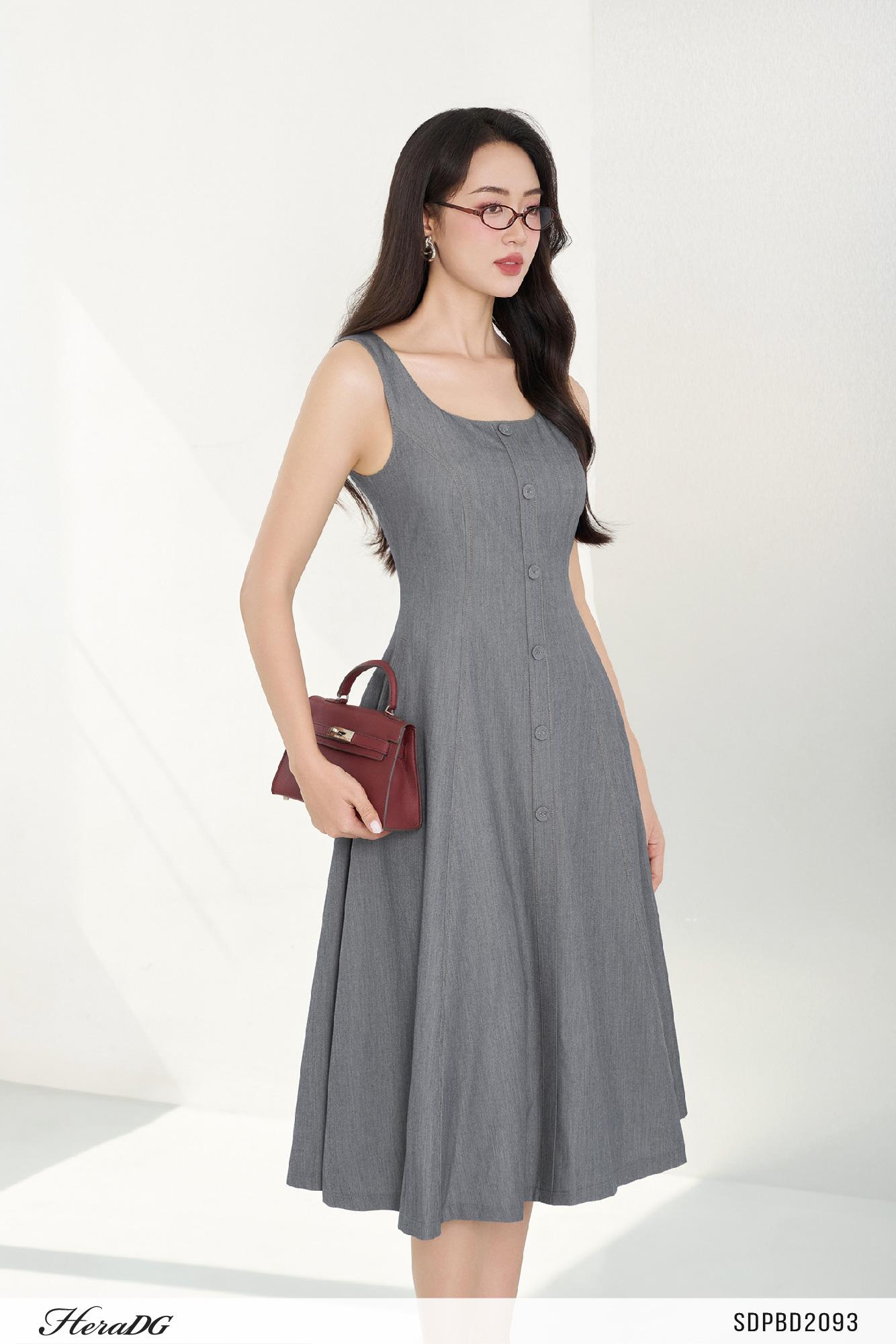 Đầm xoè sát nách