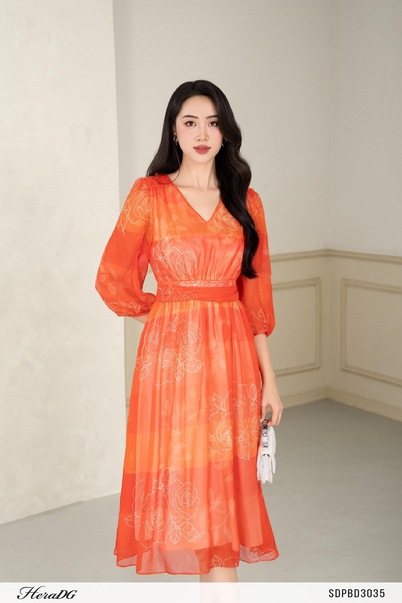 Đầm tơ xoè
