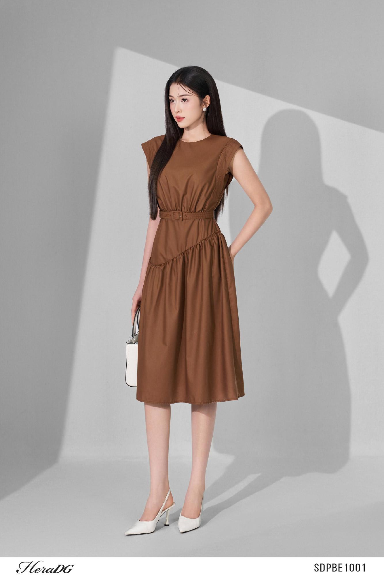 Đầm xoè cổ tròn