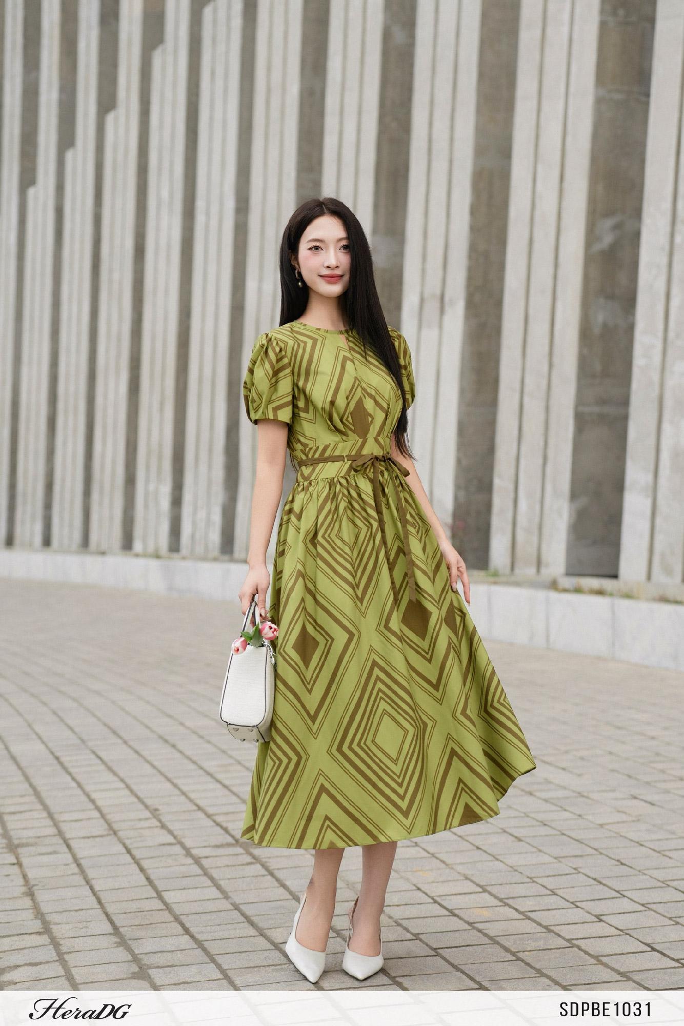 Đầm xoè bản eo to