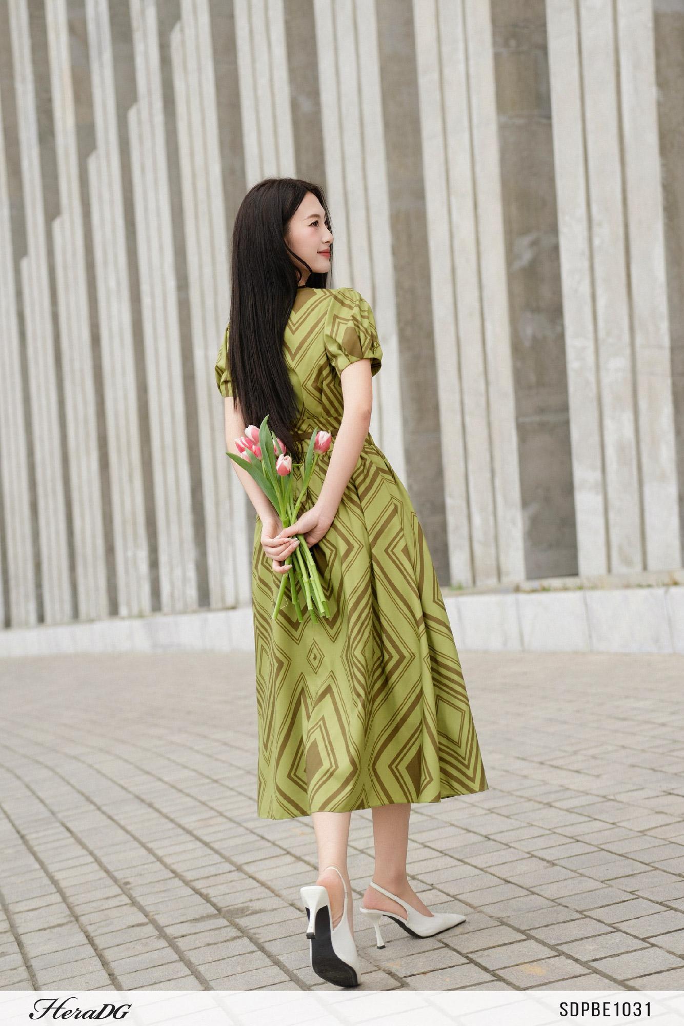 Đầm xoè bản eo to