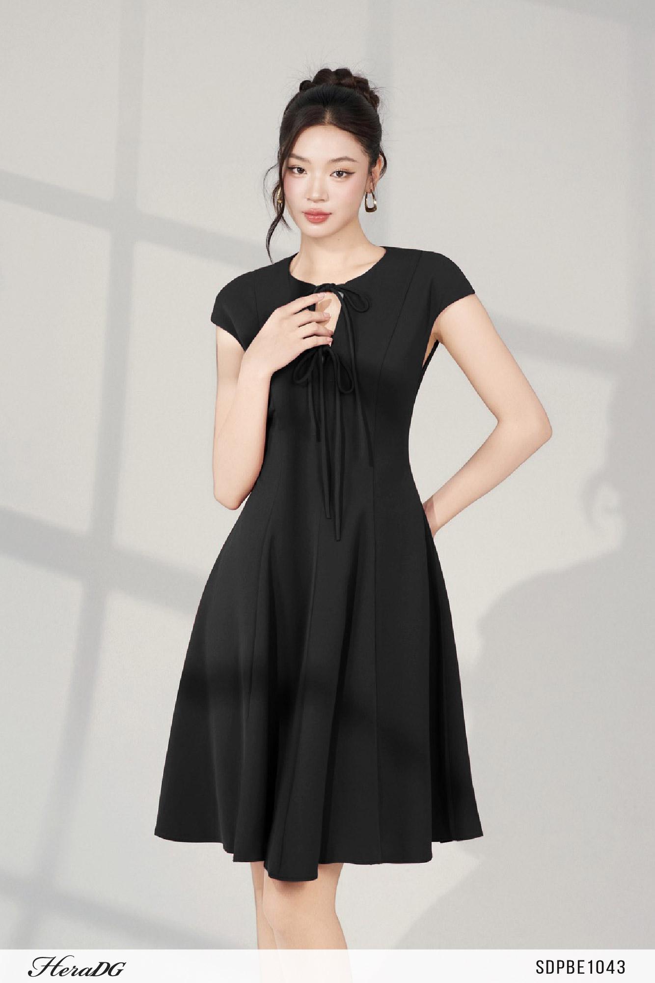 Đầm xoè tay liền cổ nơ