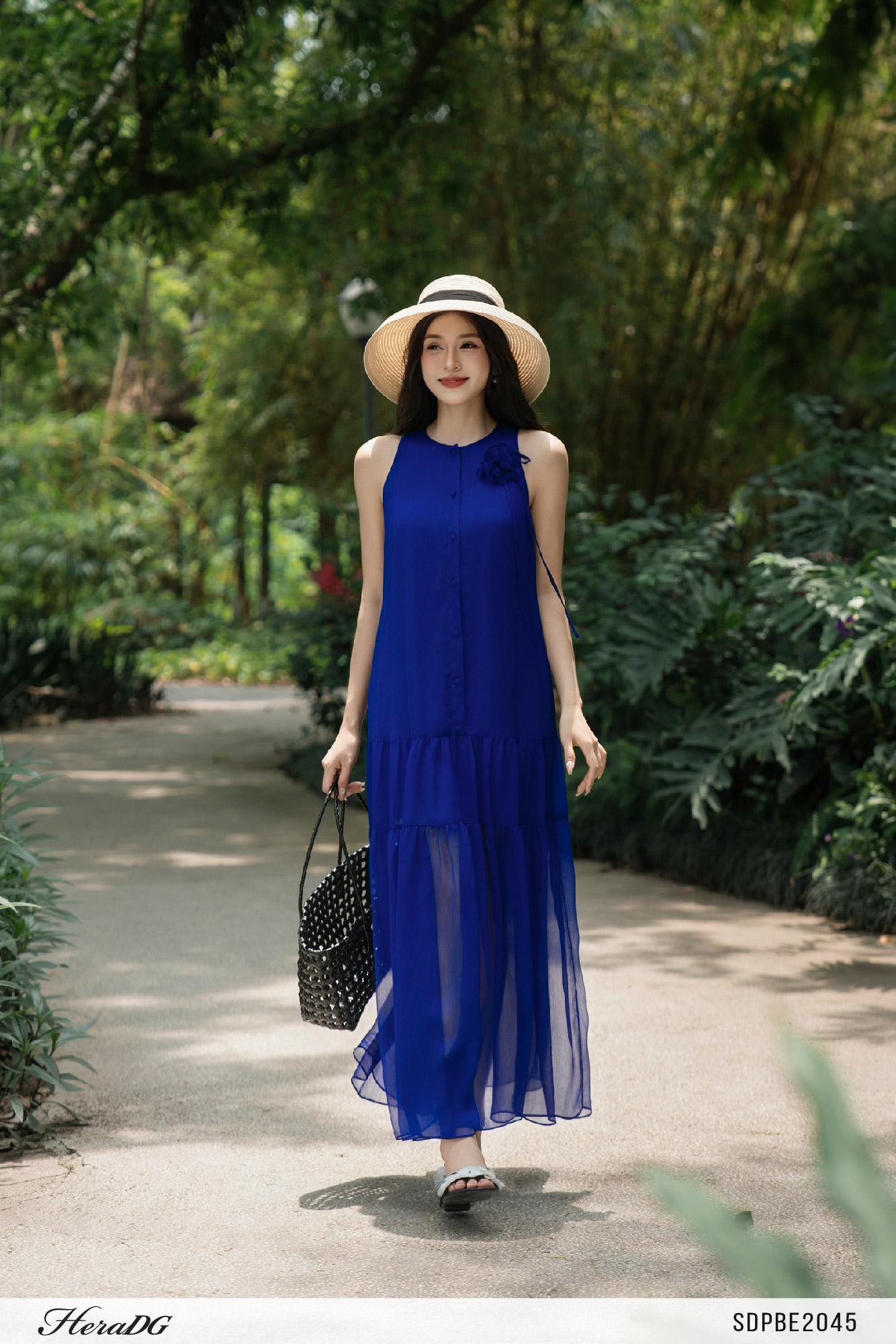Đầm suông đính hoa