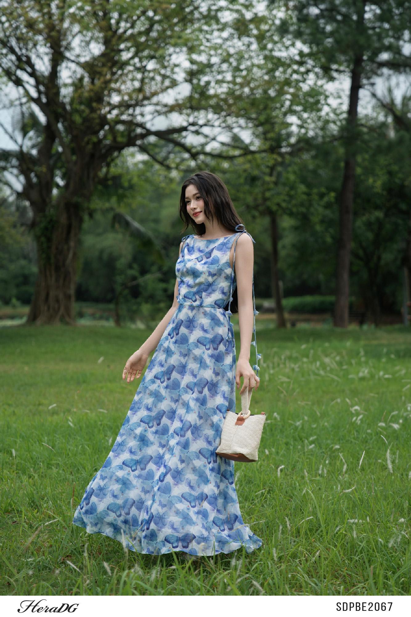 Đầm maxi cổ đổ sau