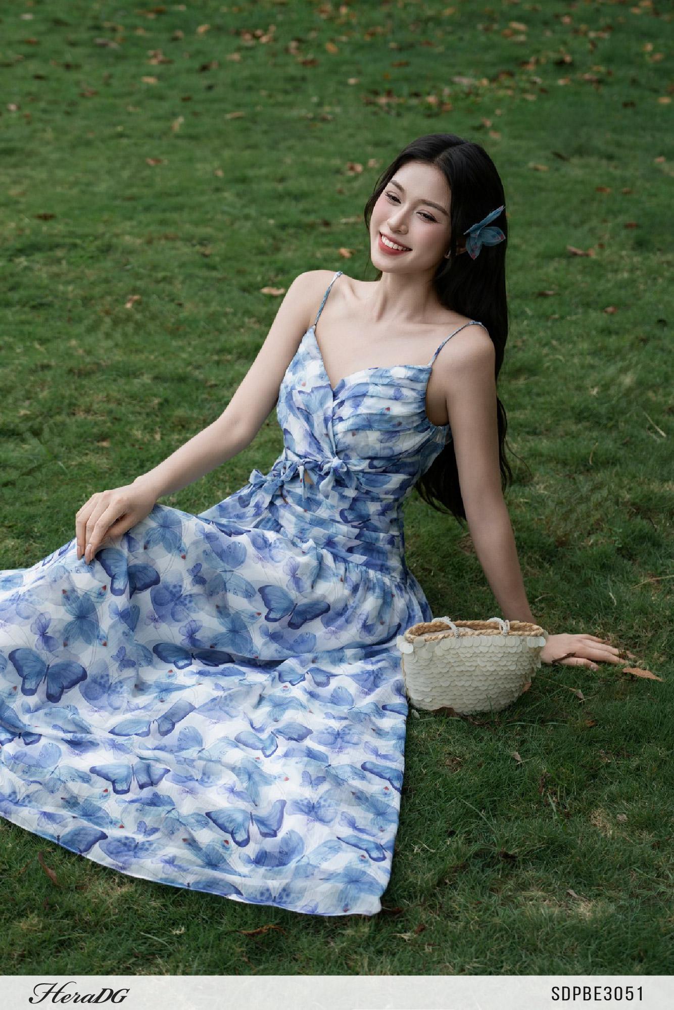 Đầm 2 dây cut out đính nơ