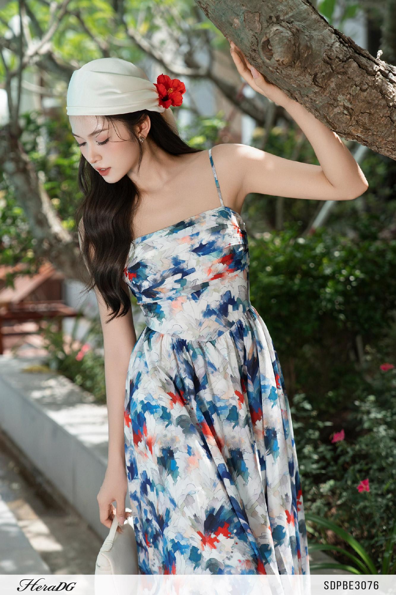 Đầm xoè xếp nếp ngực