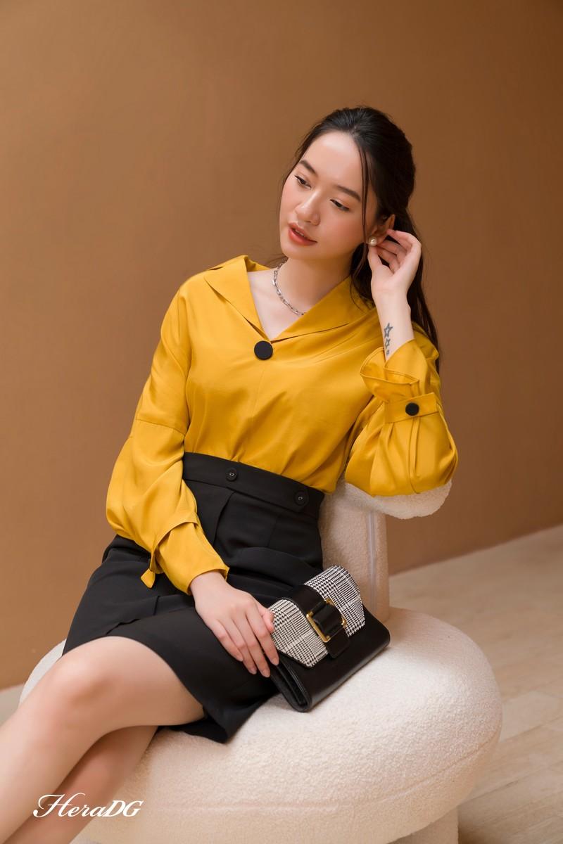 Chân váy ôm xẻ sau