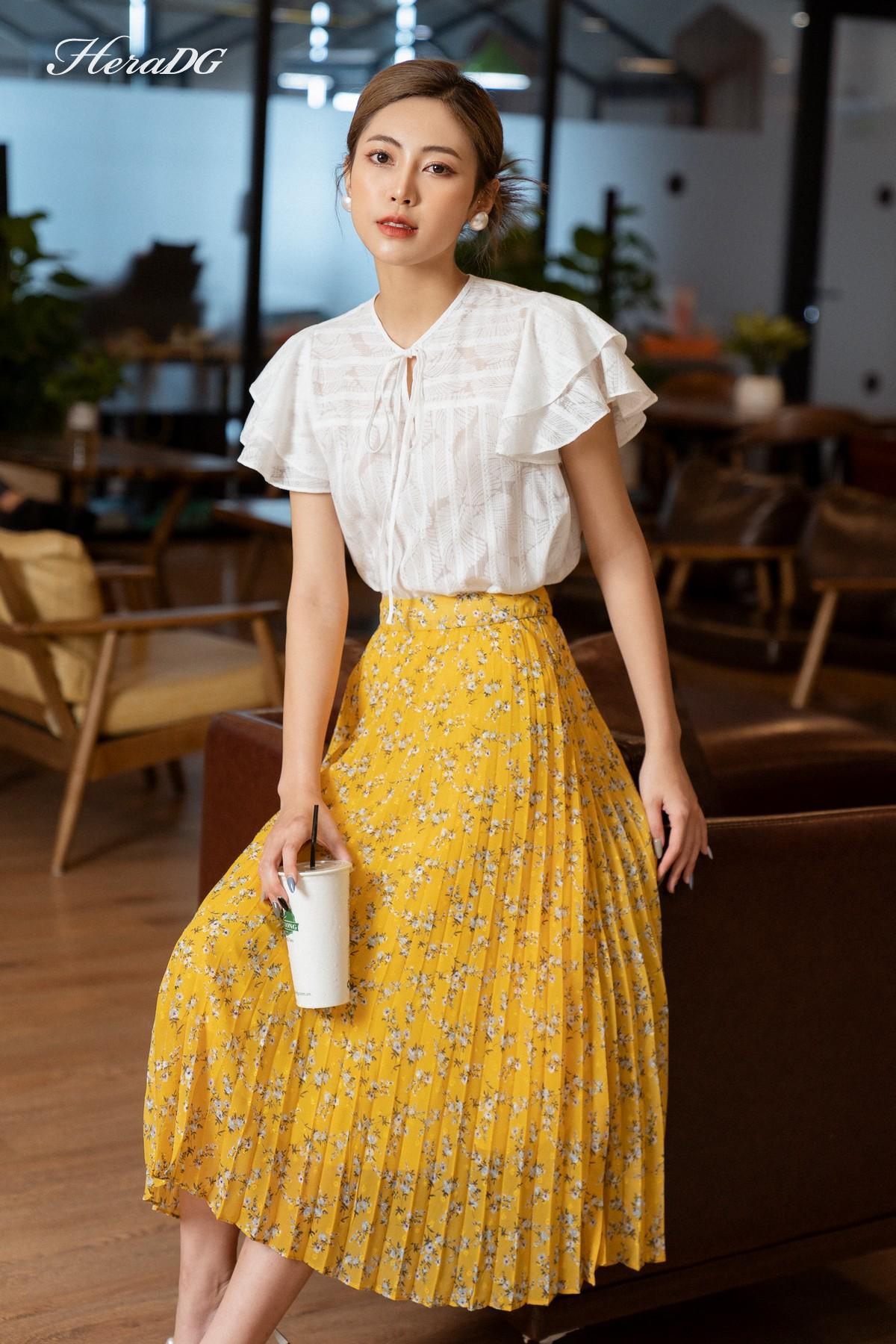 Chân váy dập ly