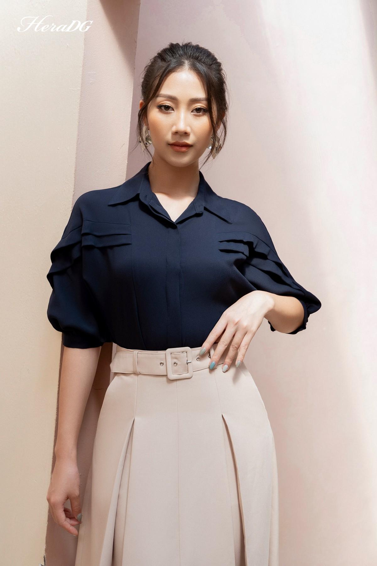 Chân váy xoè xếp ly trước