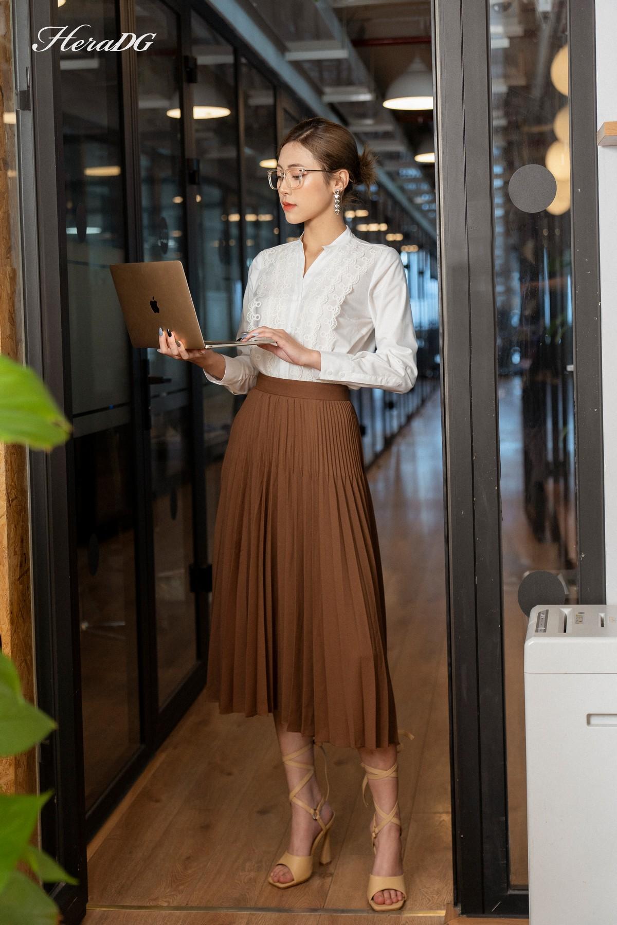 Chân váy dập ly