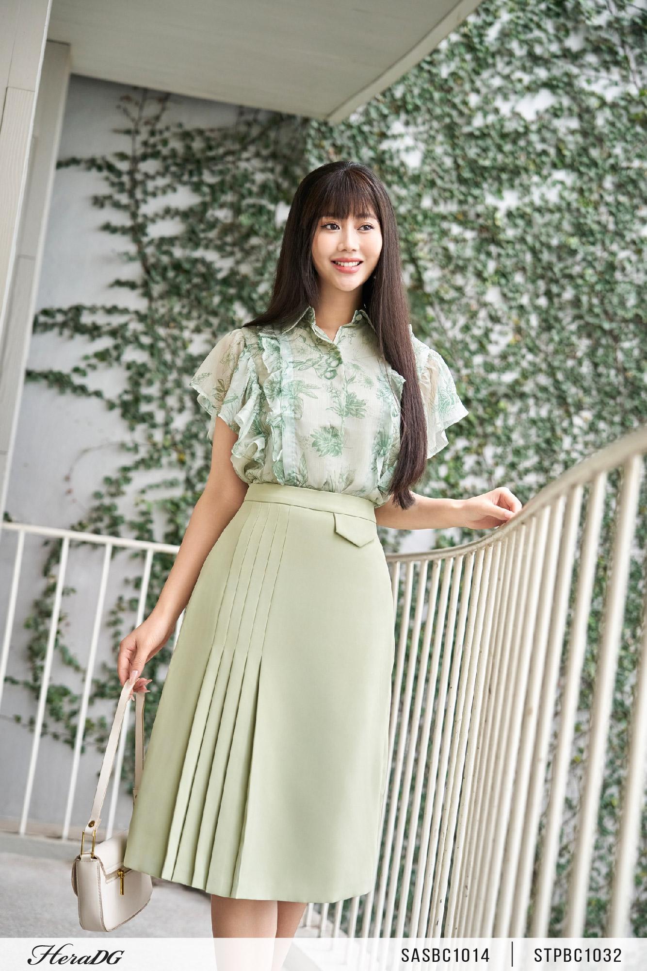 Chân váy xòe xếp ly lệch