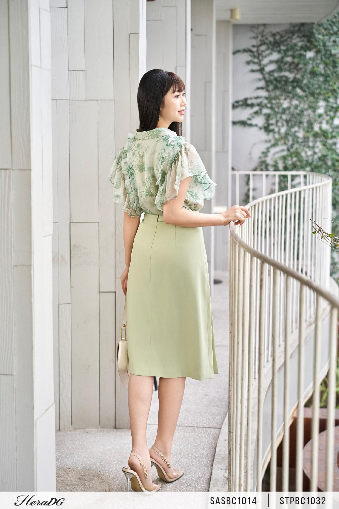 Chân váy xòe xếp ly lệch