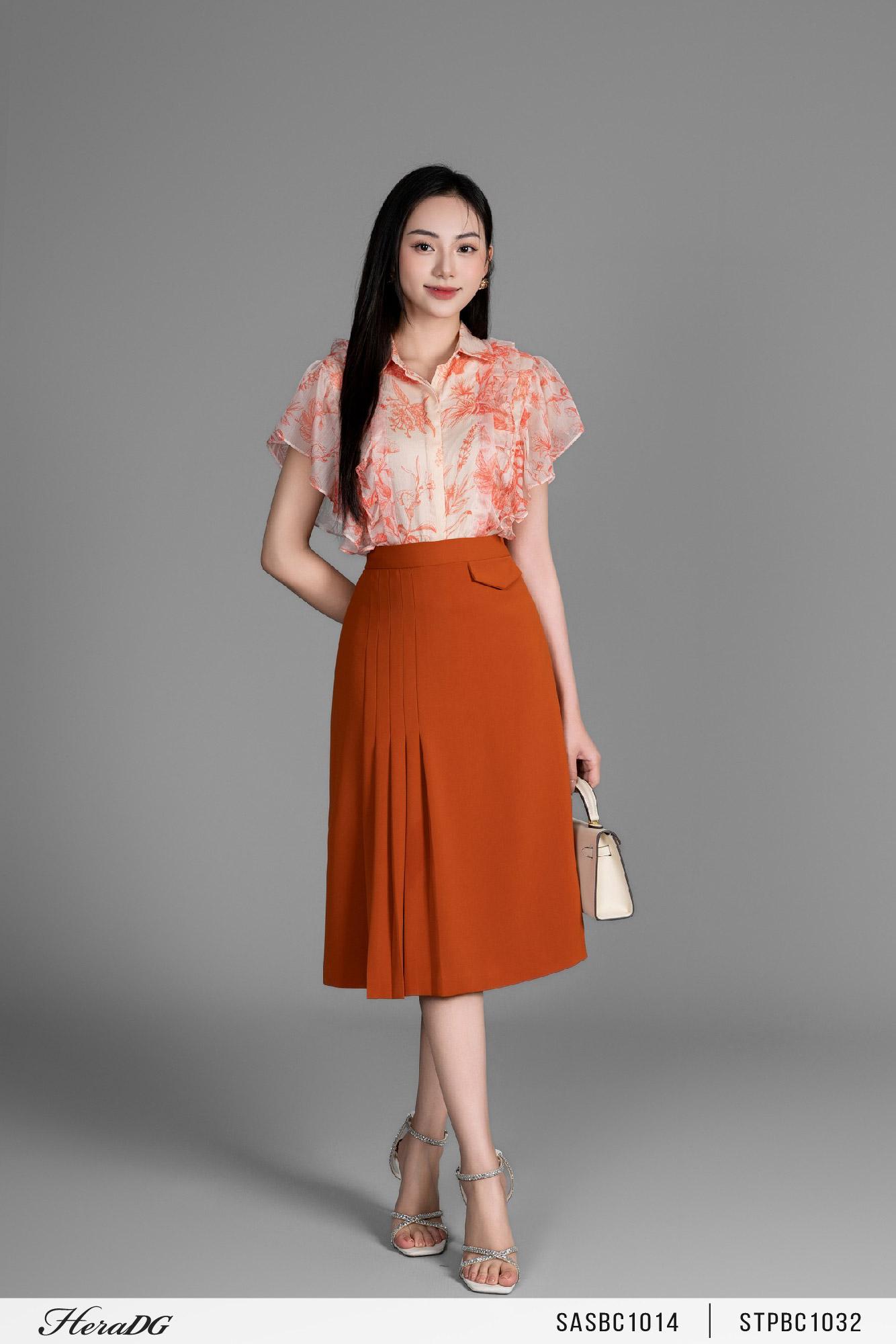 Chân váy xòe xếp ly lệch