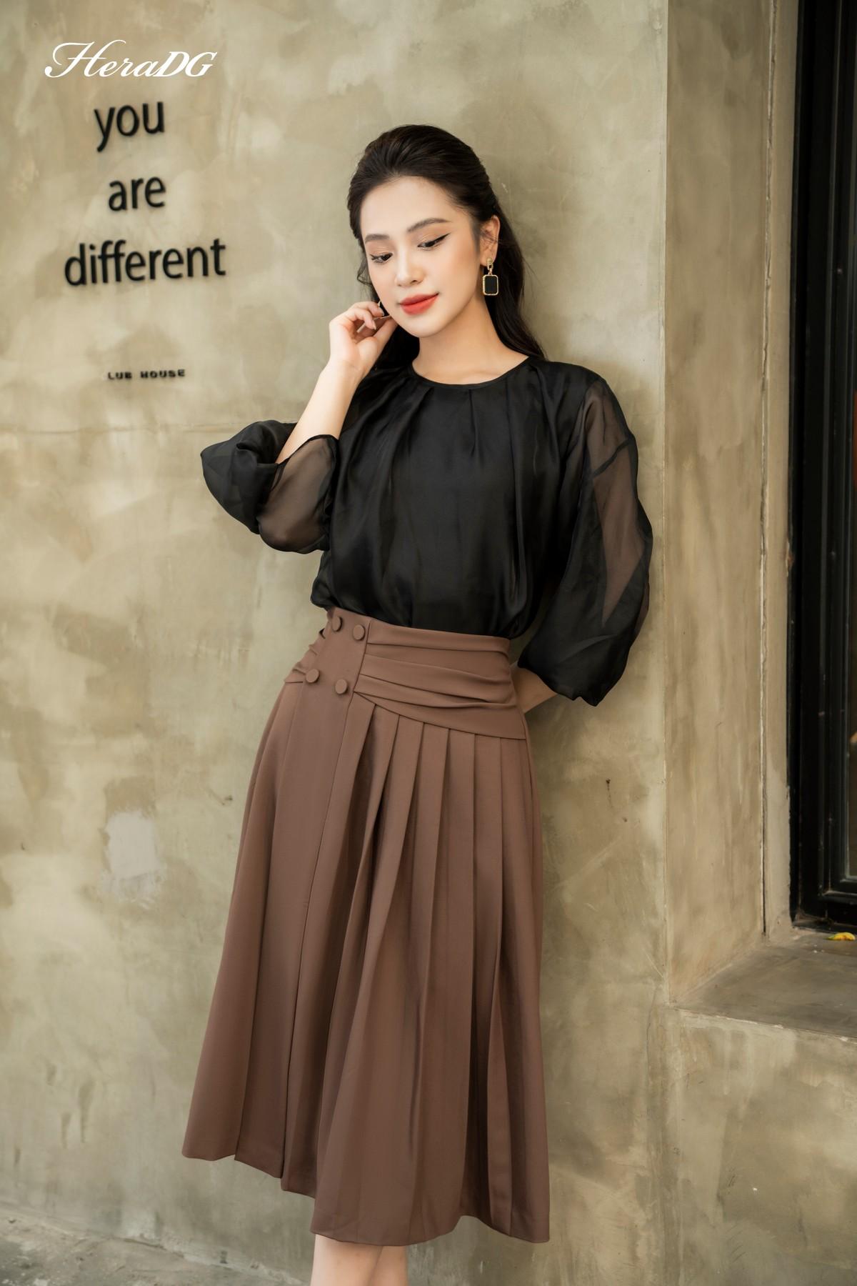 Chân váy xoè xếp ly lệch