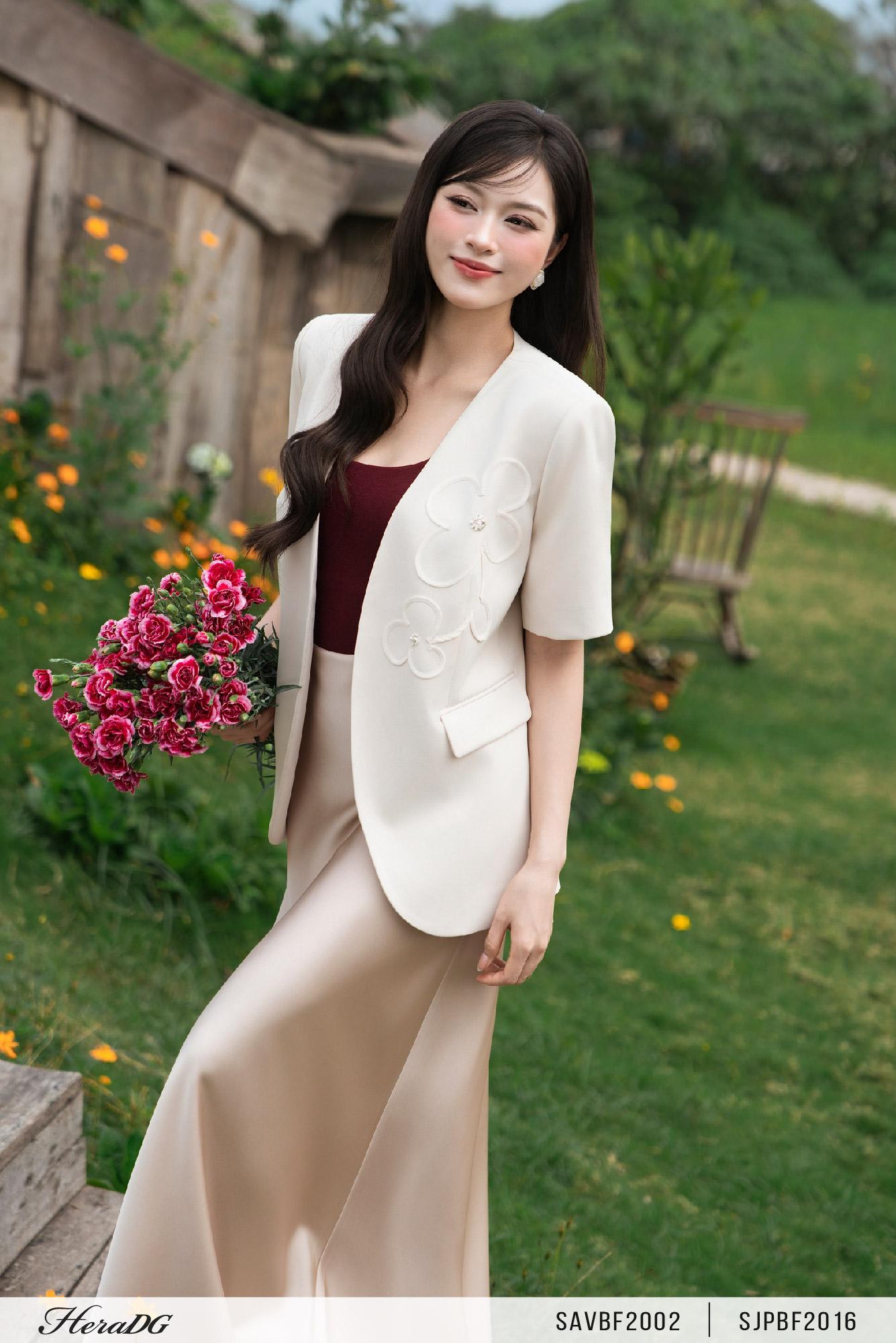 Chân váy lụa đuôi cá