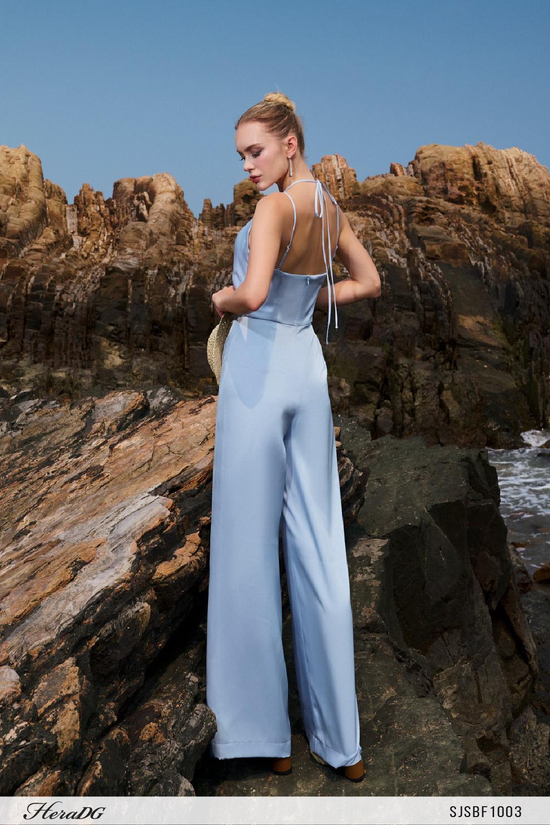 Jumpsuit lụa xoắn ngực