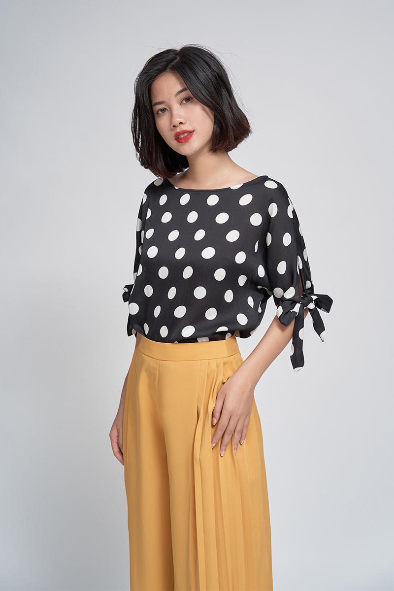 Quần lửng xếp ly bên