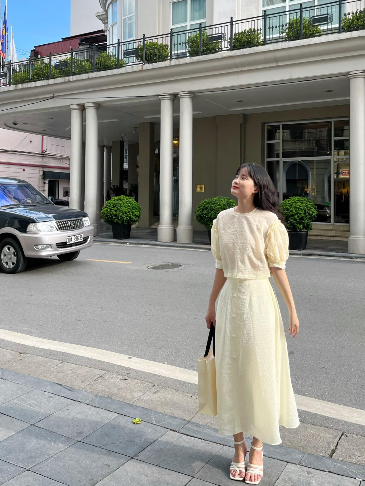 Áo kiểu croptop