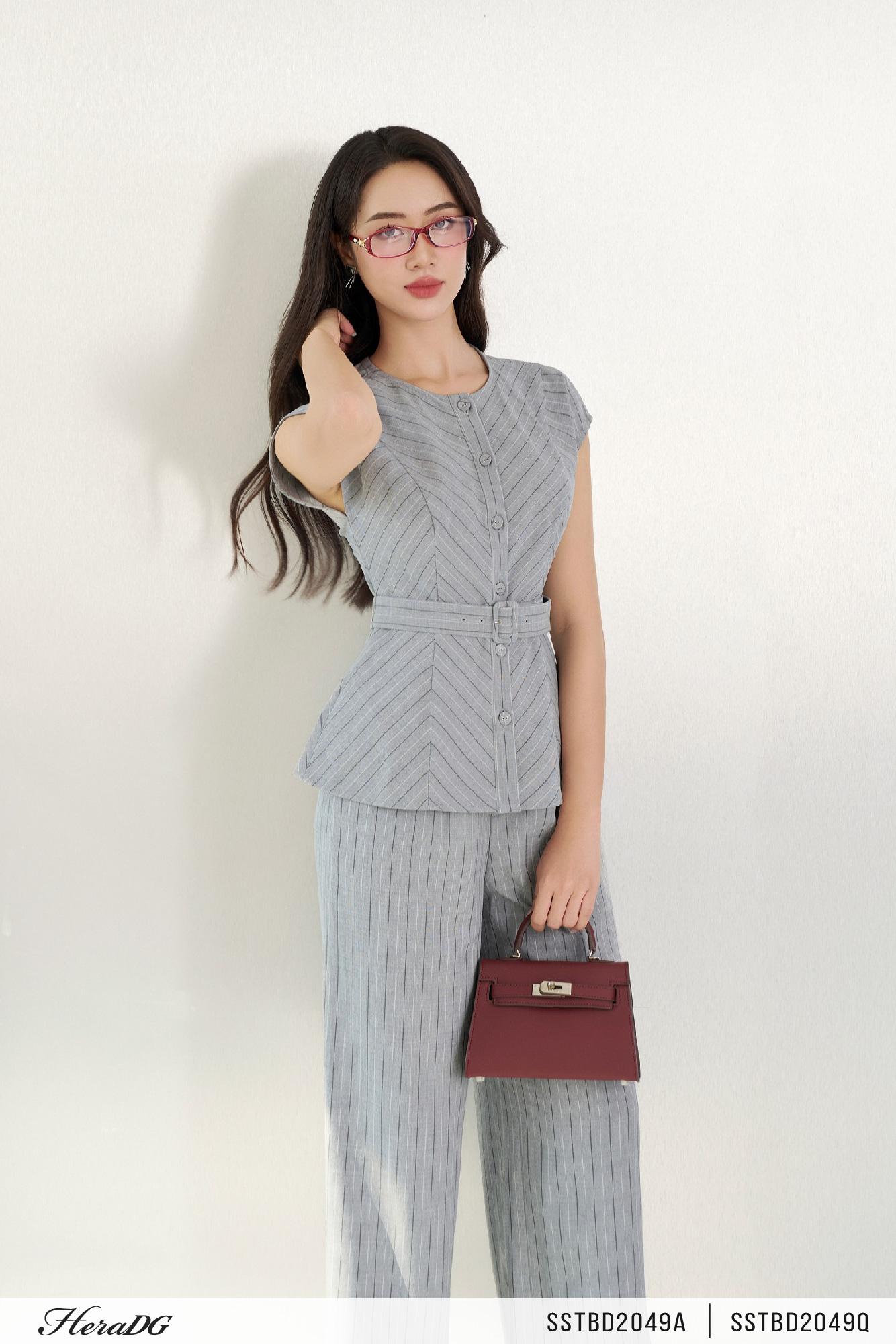 Áo kiểu tay liền đảo kẻ