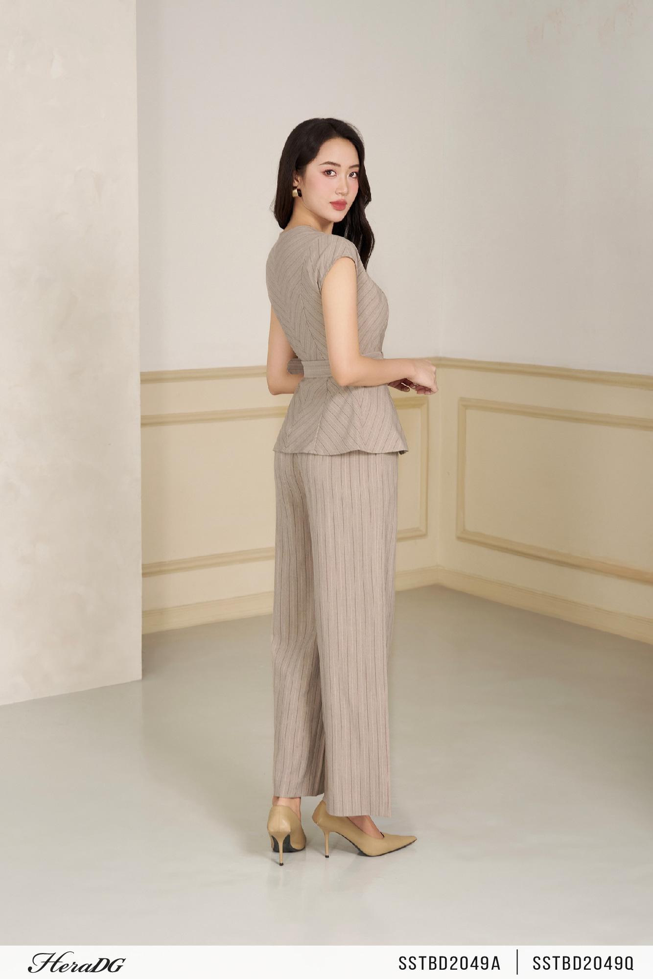 Quần suông kẻ