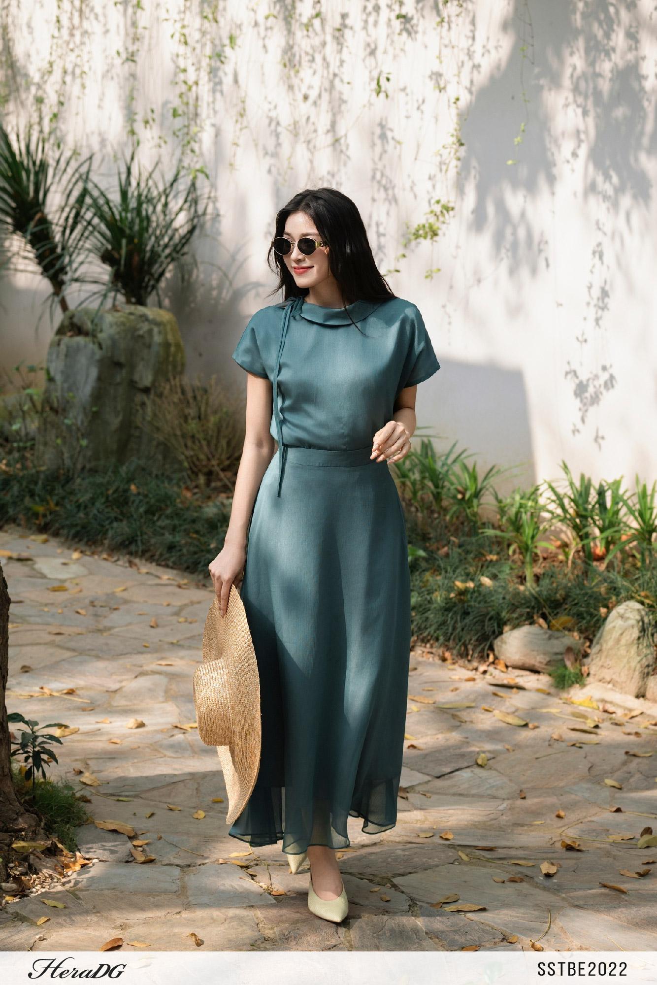 Set bộ áo cổ buộc nơ, chân váy xoè