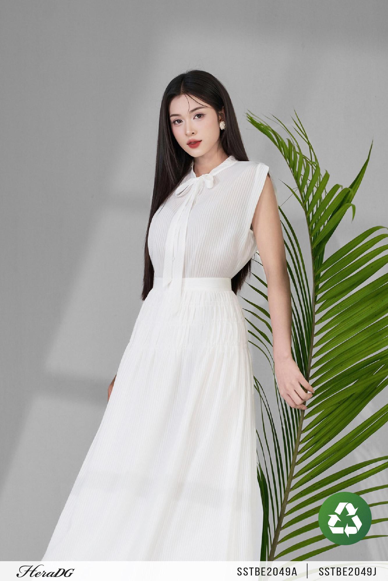 Áo kiểu vai chờm cổ nơ