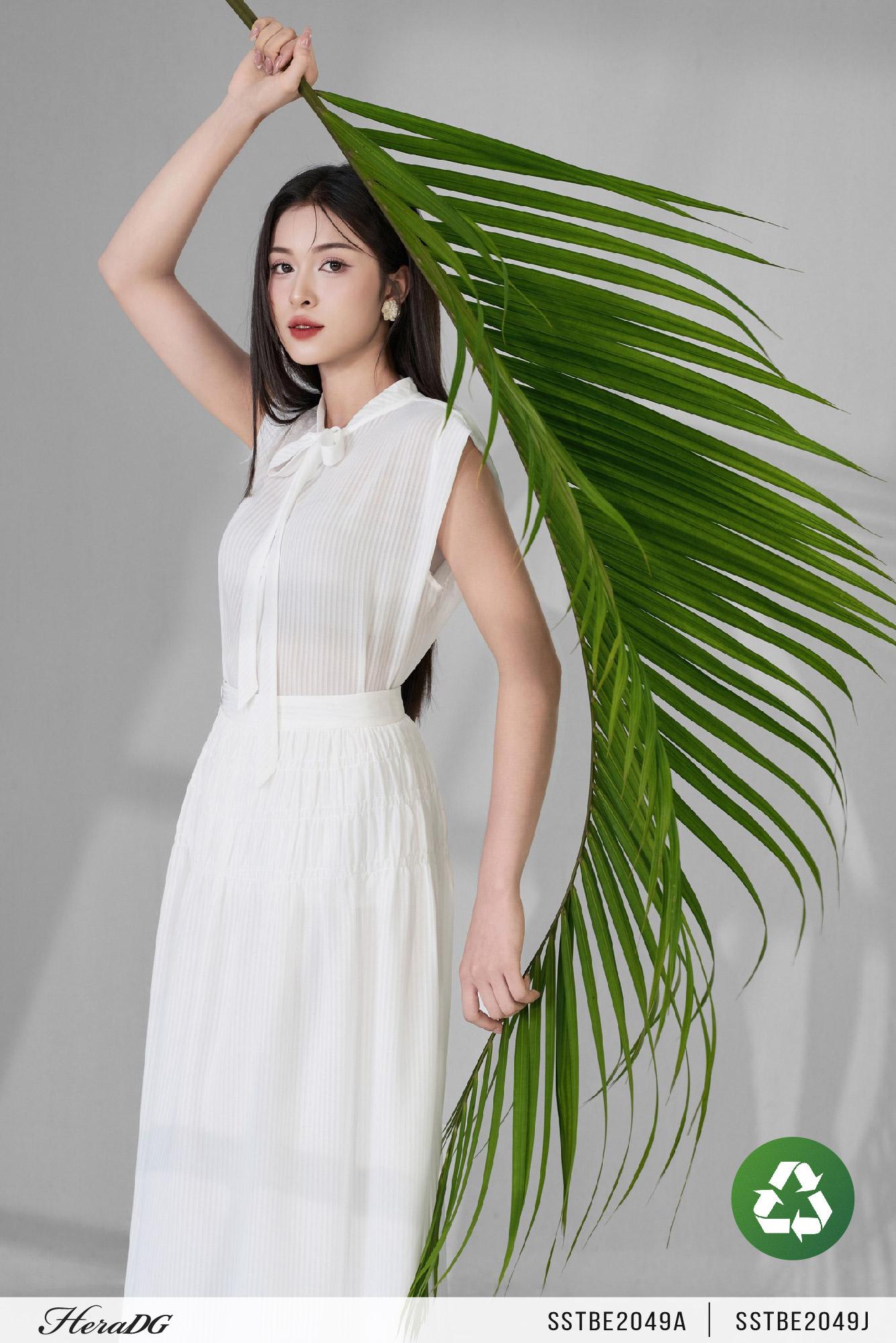 Áo kiểu vai chờm cổ nơ