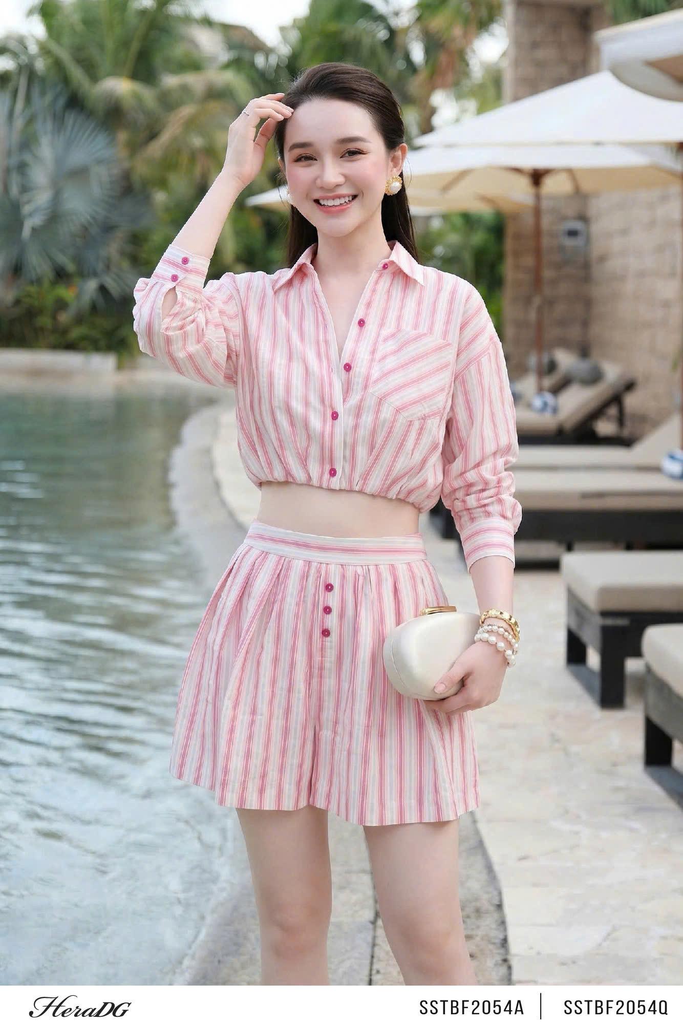 Áo sơ mi gấu xếp ly