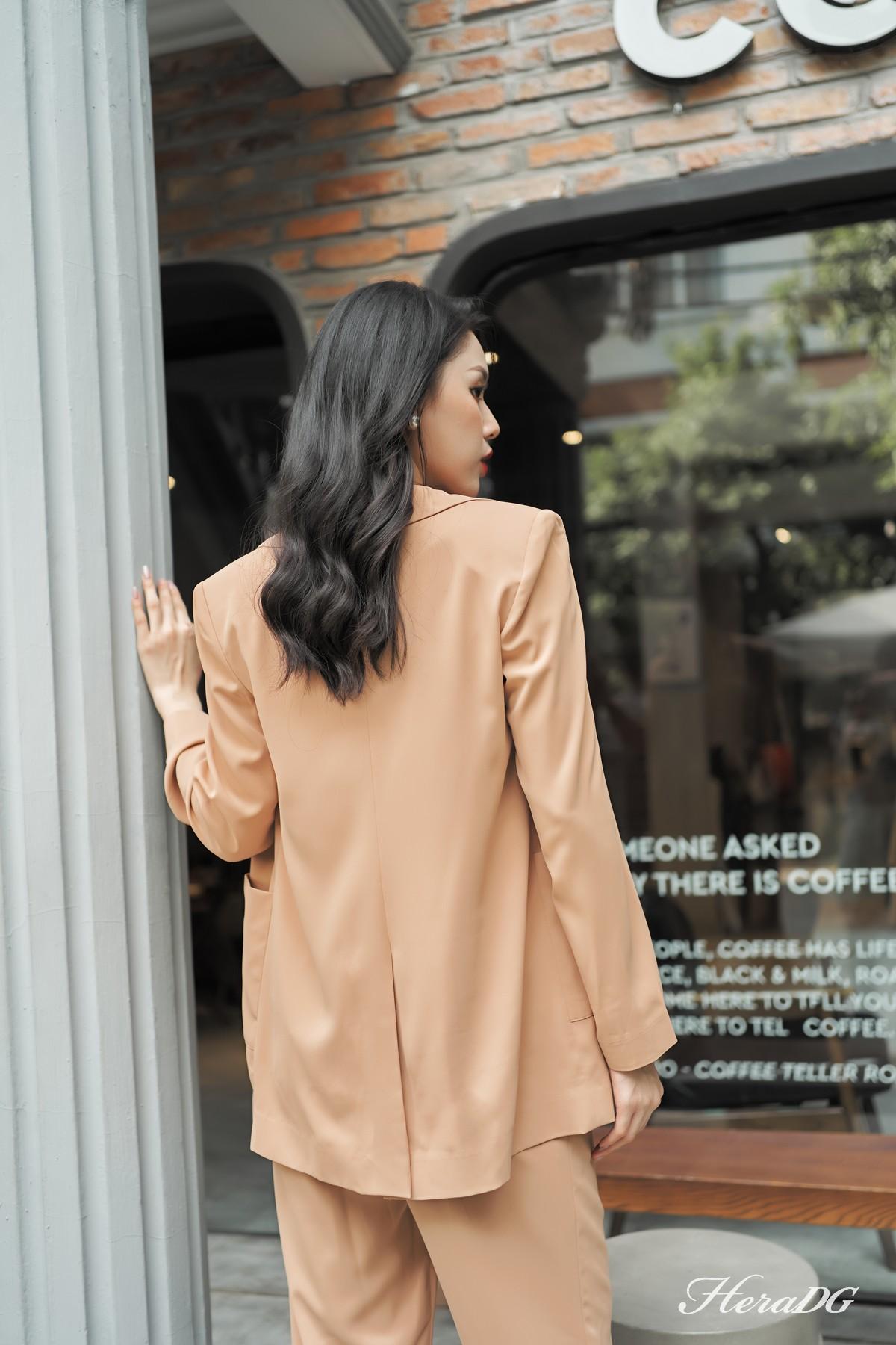 Áo blazer cổ 2 ve dài tay