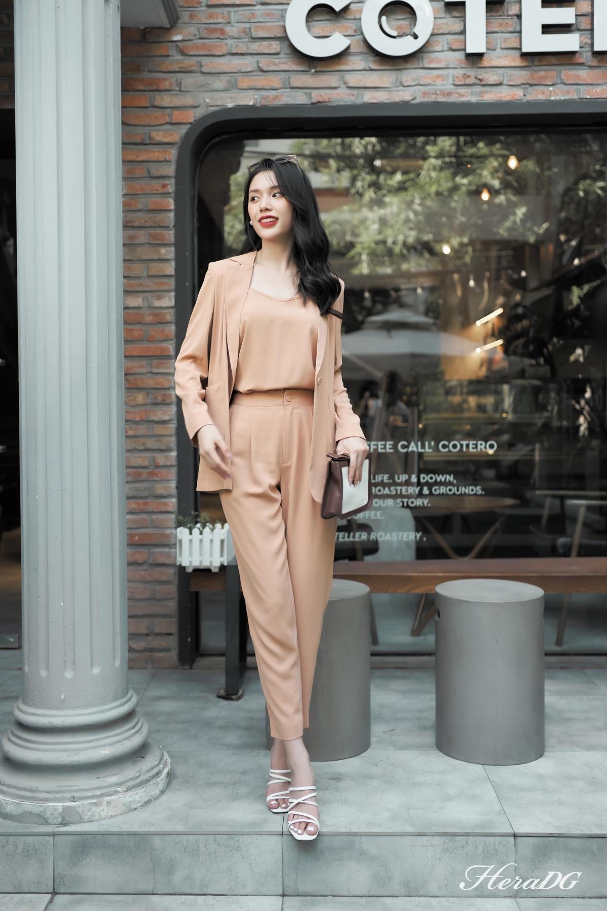 Áo blazer cổ 2 ve dài tay