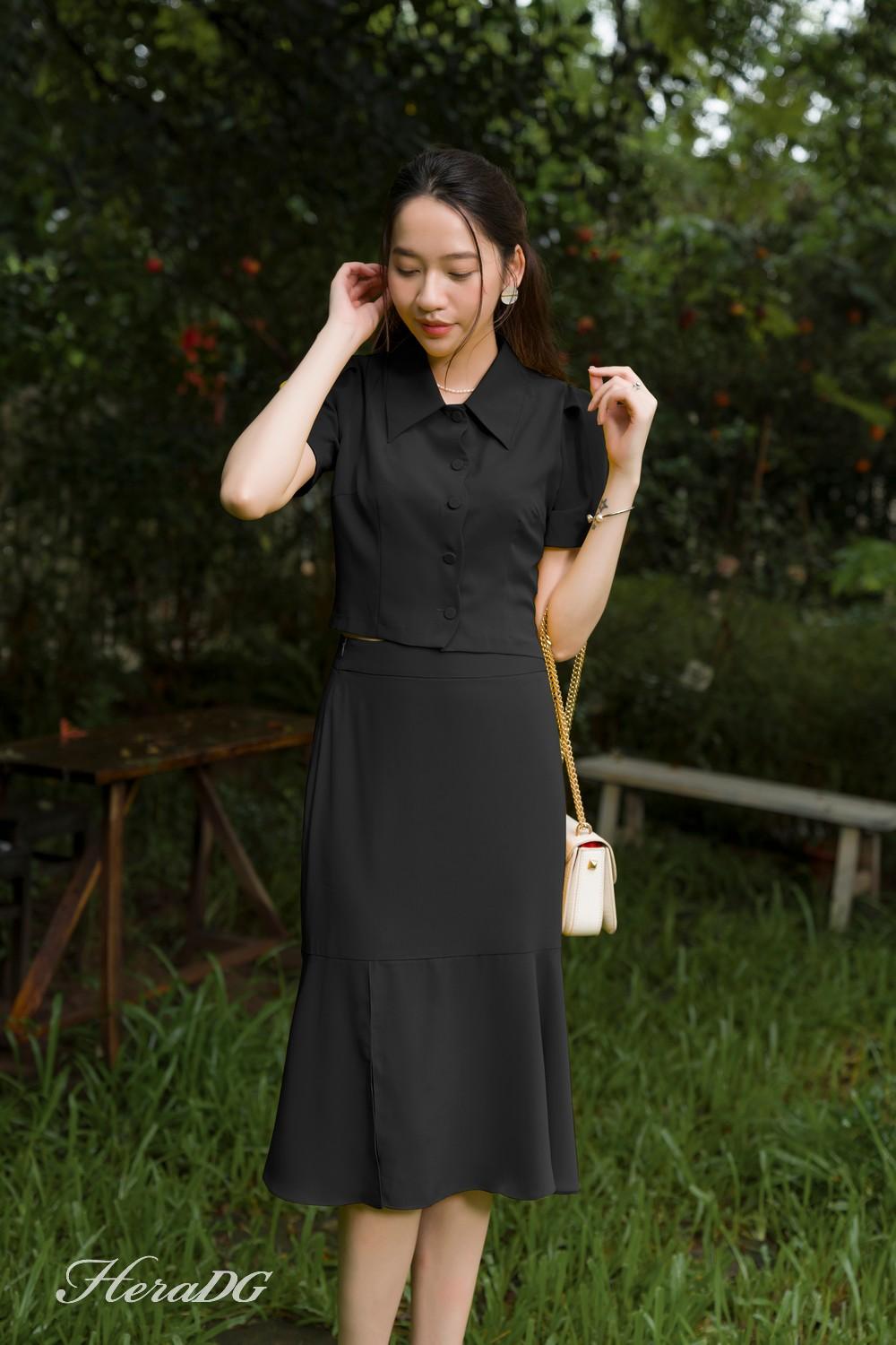 Áo crop cổ đức