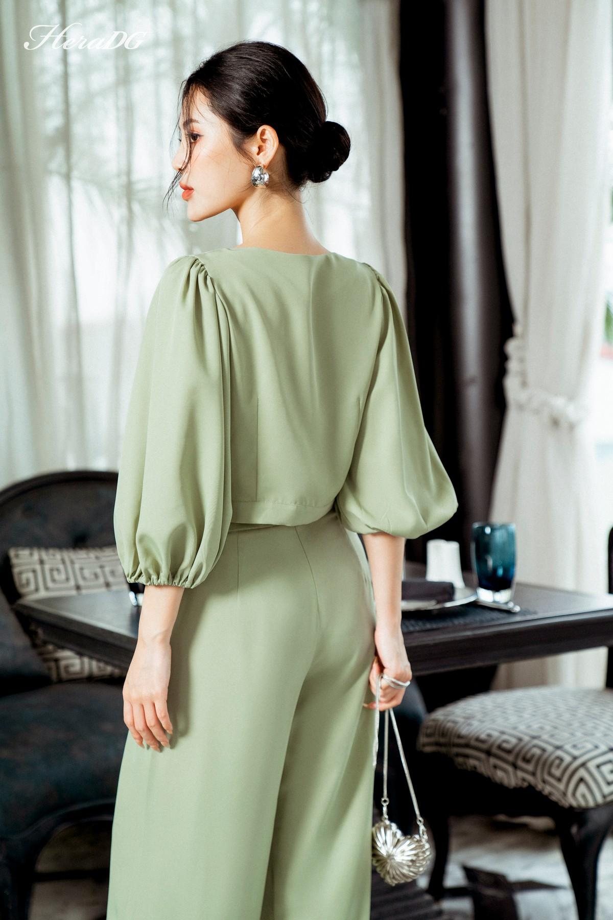 Áo tay bồng, thắt nơ eo