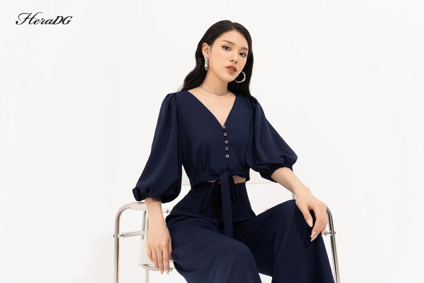 Áo tay bồng, thắt nơ eo