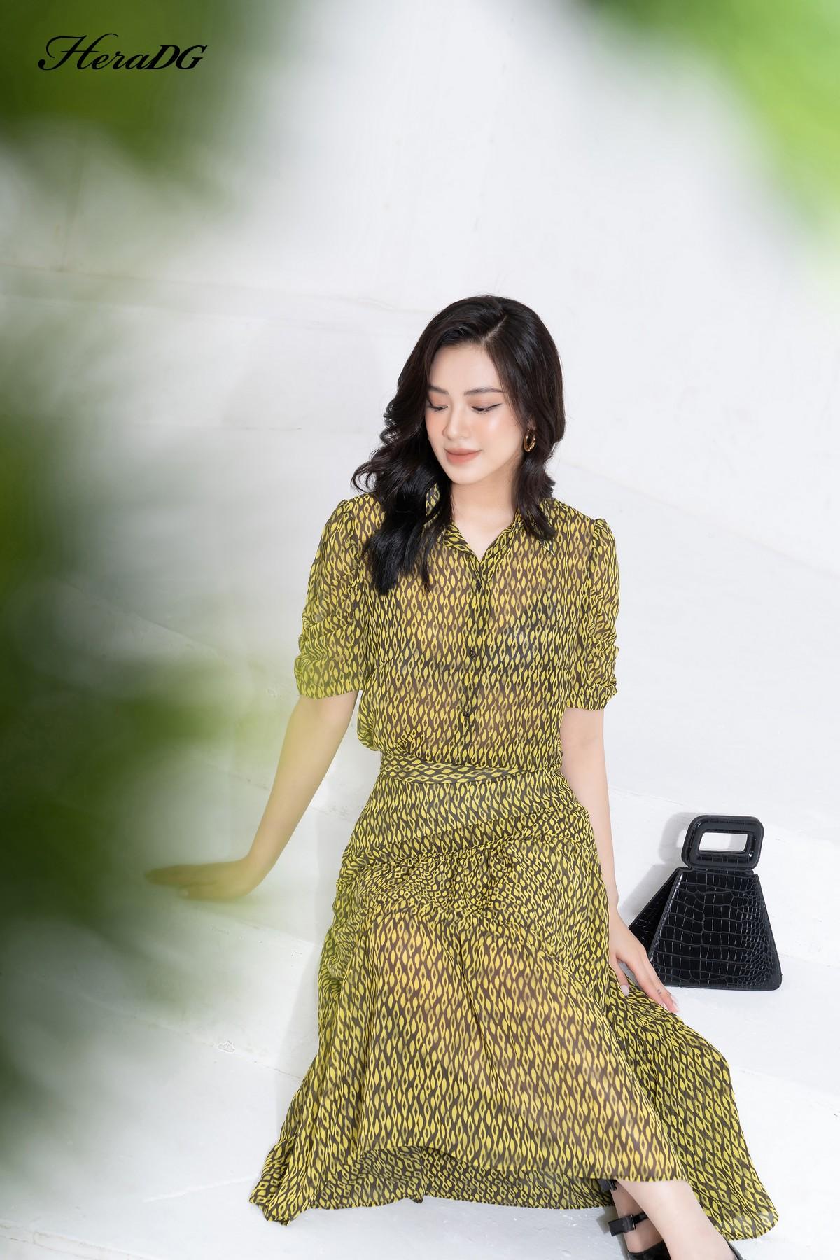 Áo suông cổ đức